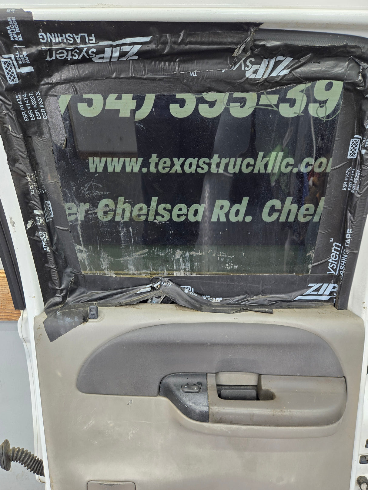 1999-2011 Ford Super Duty F250 F350 F450 F550 RH Crew Cab Passenger Side Rear Door
