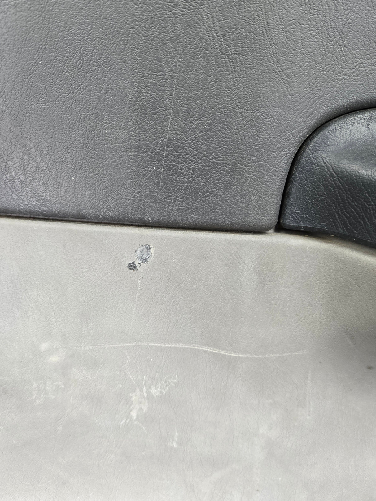 1999-2011 Ford Super Duty F250 F350 F450 F550 RH Crew Cab Passenger Side Rear Door