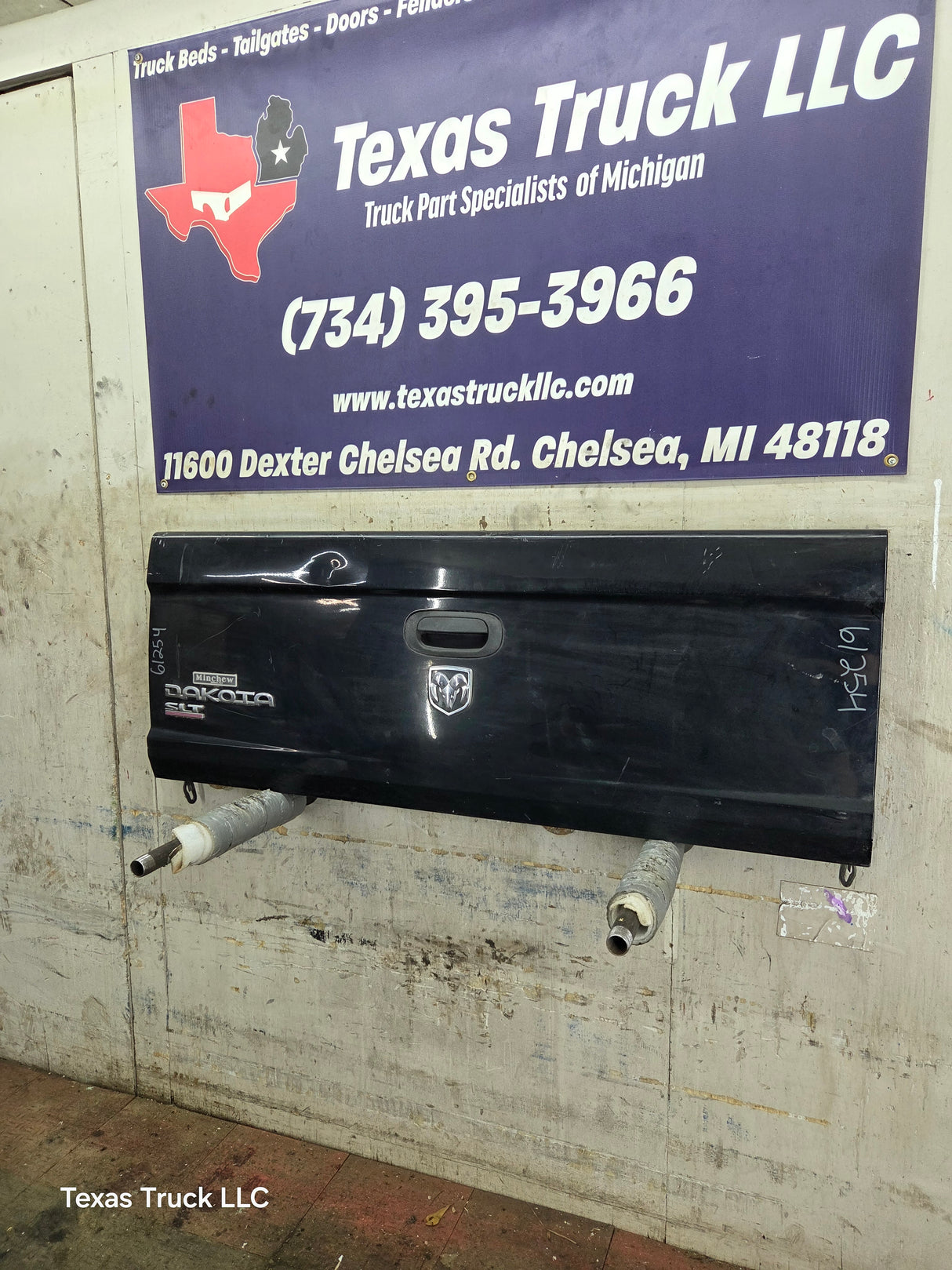2005-2011 Dodge Dakota 3rd Gen Tailgate