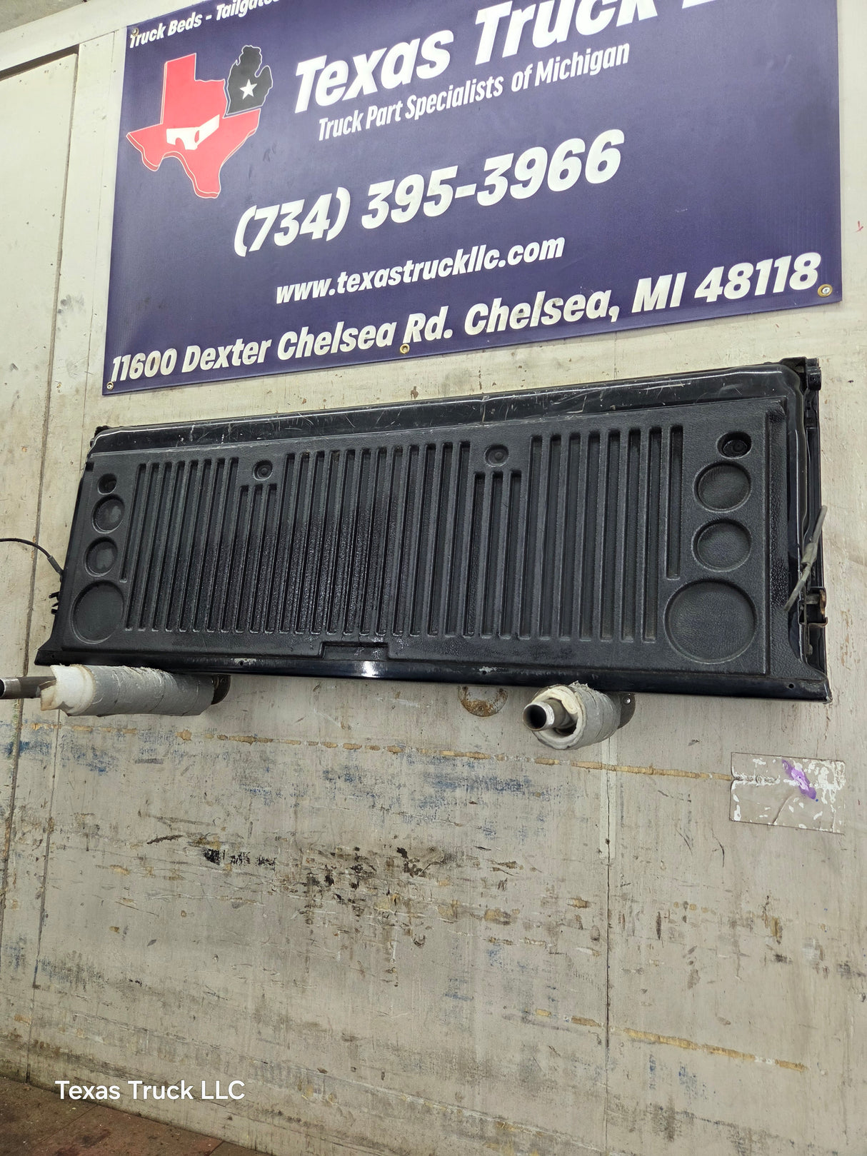 2005-2011 Dodge Dakota 3rd Gen Tailgate