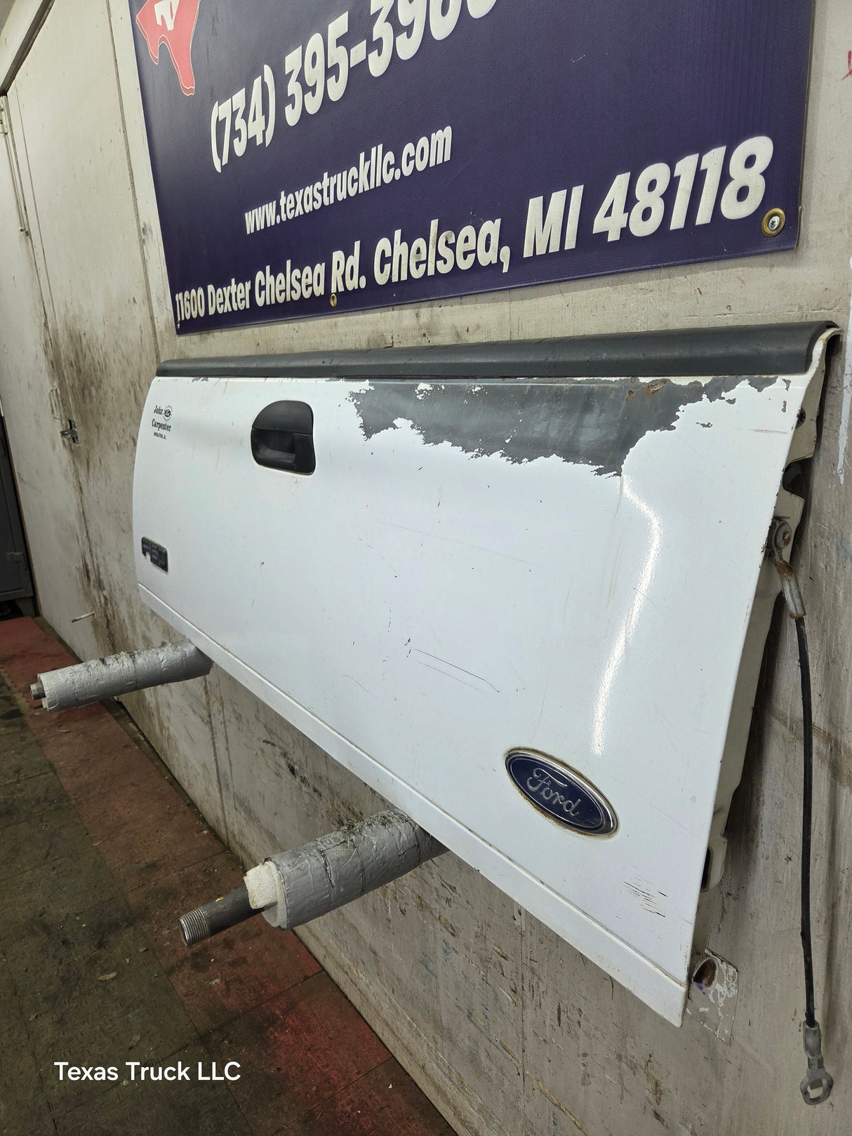 1997-2003 F150 / 1999-2007 Ford F250 F350 F450 F550 Super Duty Tailgate