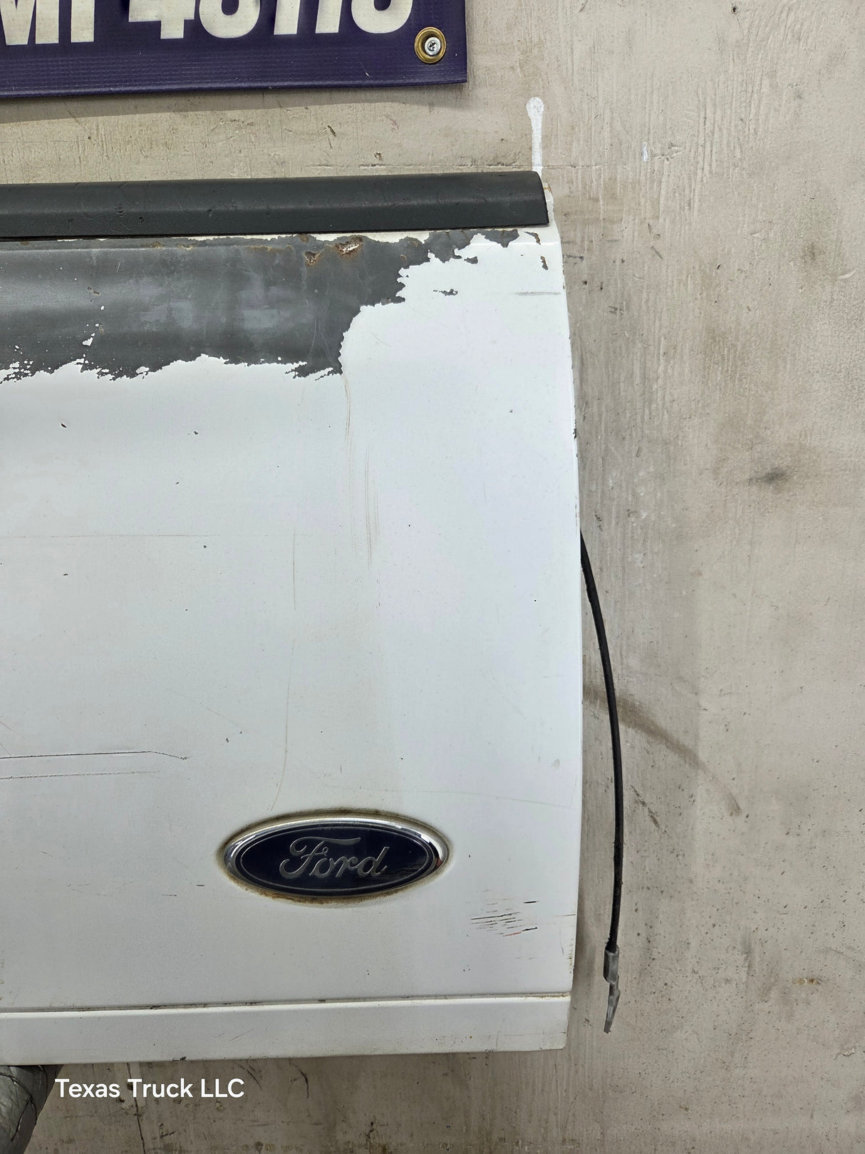 1997-2003 F150 / 1999-2007 Ford F250 F350 F450 F550 Super Duty Tailgate
