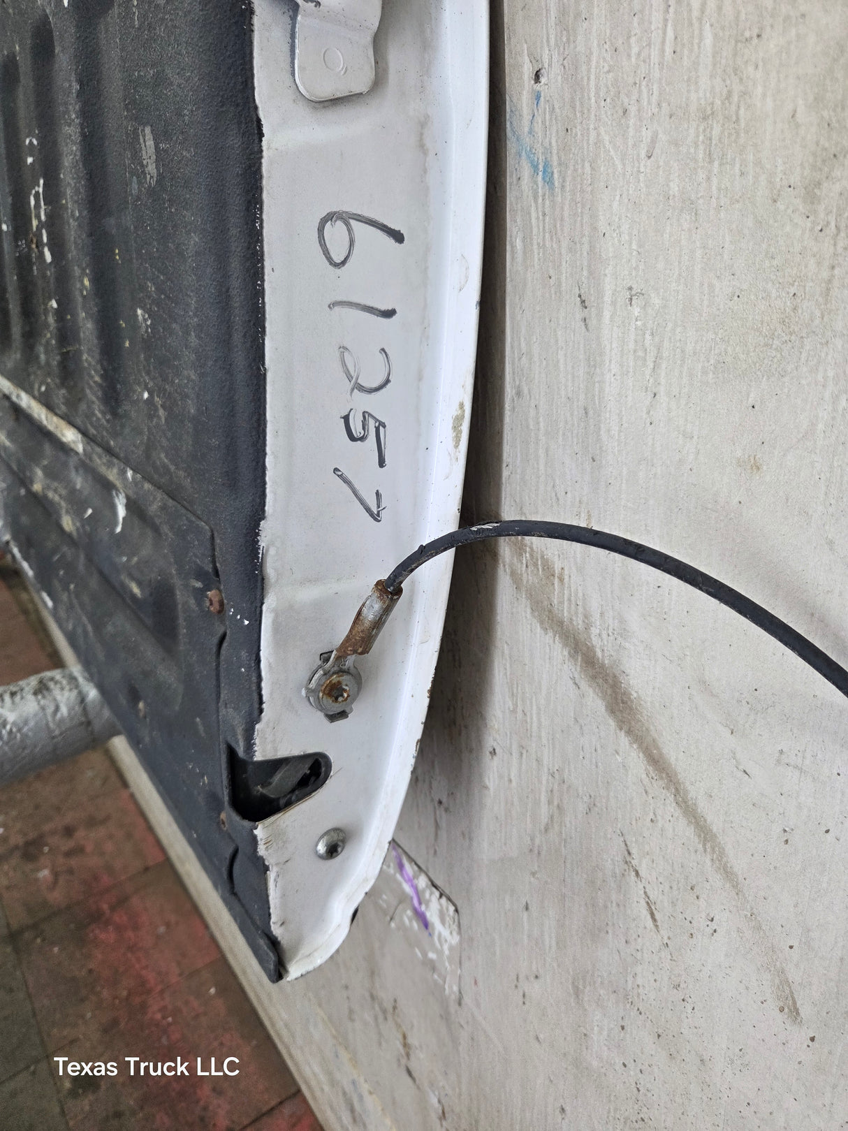 1997-2003 F150 / 1999-2007 Ford F250 F350 F450 F550 Super Duty Tailgate