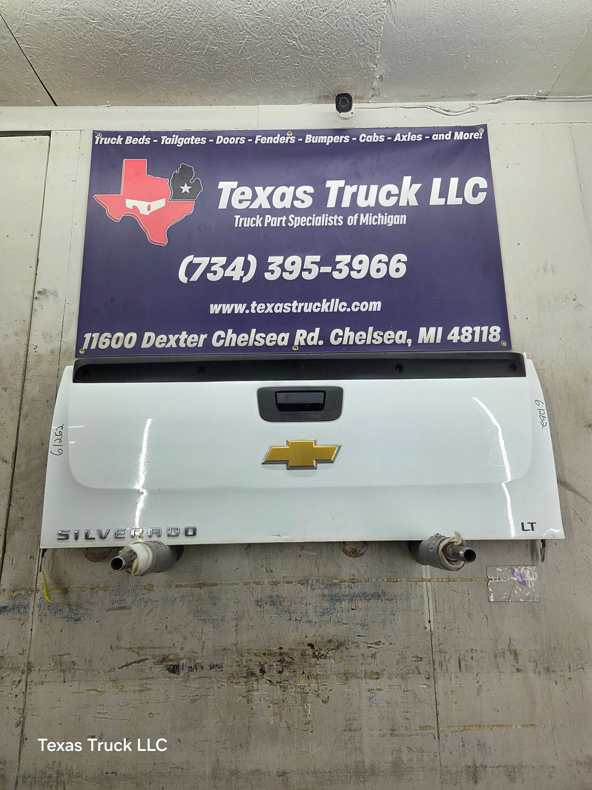 2007-2013 Chevrolet Silverado / GMC Sierra 1500 2500 3500 HD Tailgate