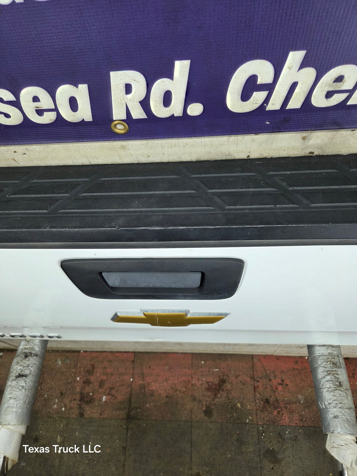 2007-2013 Chevrolet Silverado / GMC Sierra 1500 2500 3500 HD Tailgate