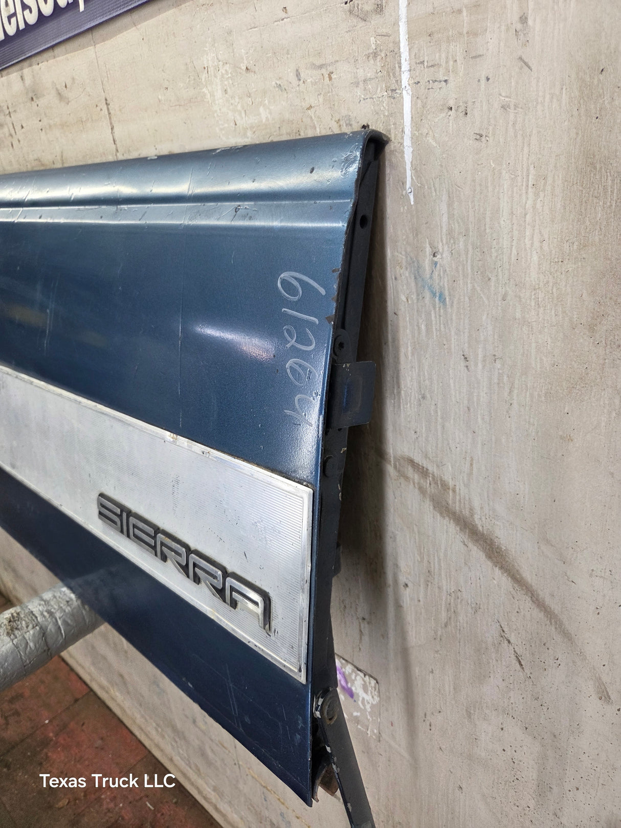 1988-1998 Chevrolet / GMC 1500 2500 3500 HD Old Body Style Tailgate