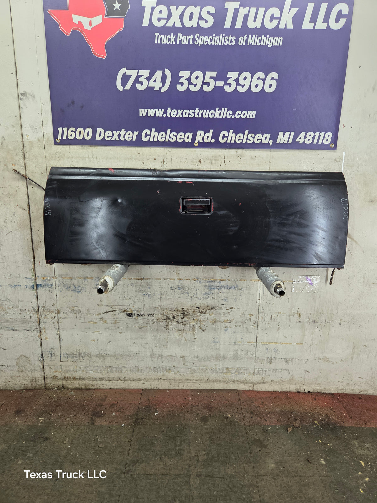 1988-1998 Chevrolet / GMC 1500 2500 3500 Tailgate - Black