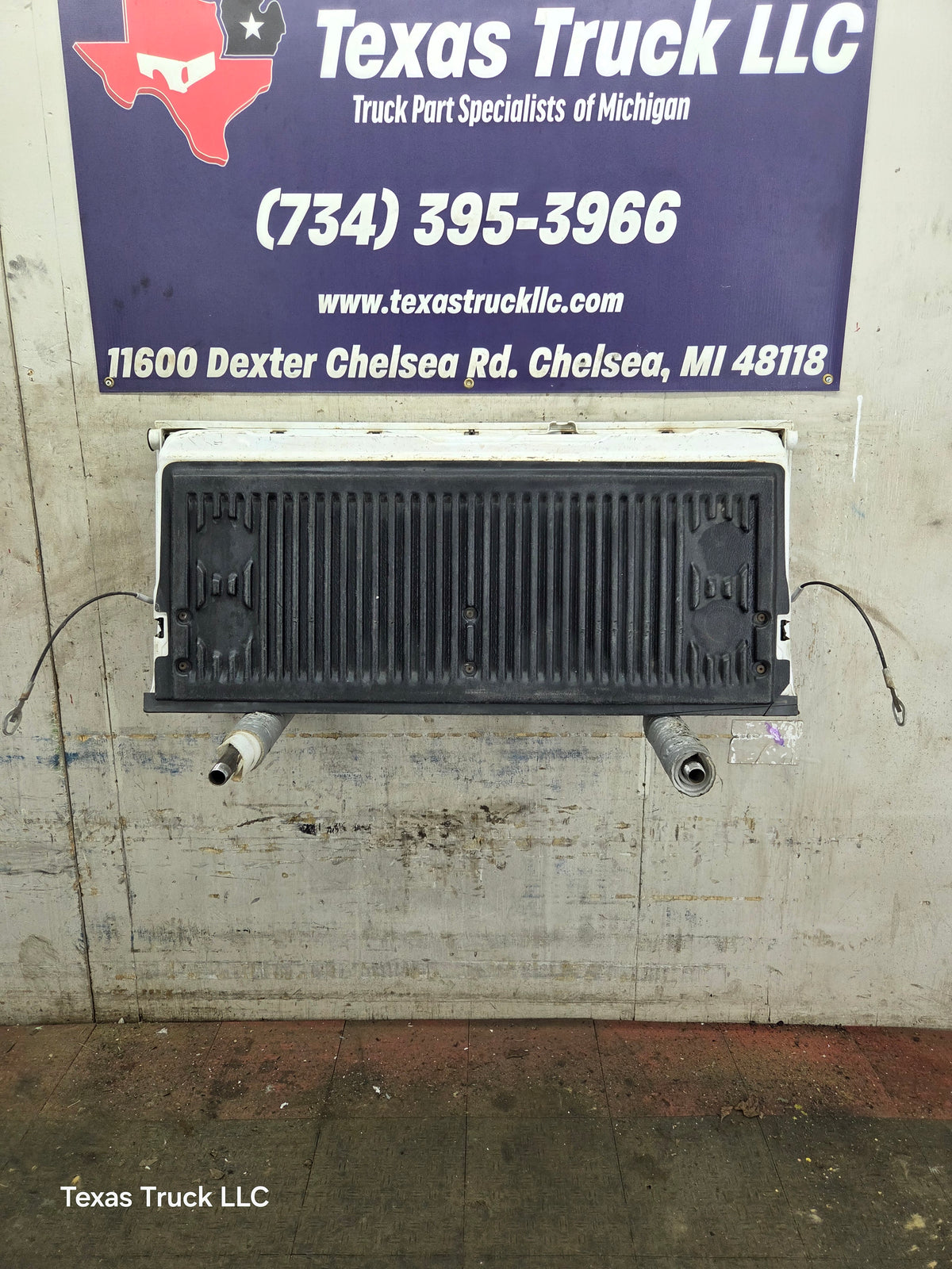 1997-2003 Ford F150 Step Side / Flare Side Tailgate