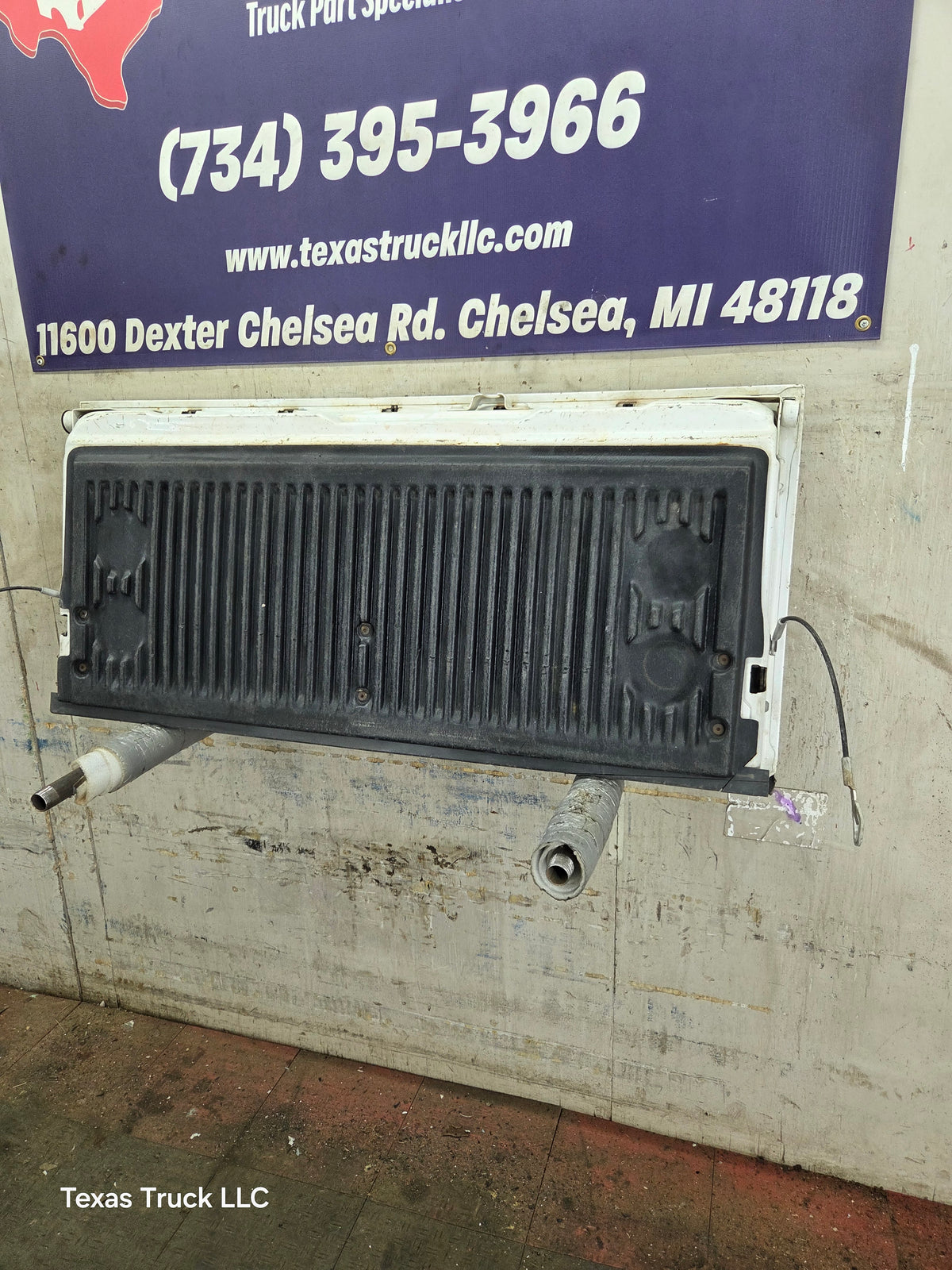 1997-2003 Ford F150 Step Side / Flare Side Tailgate