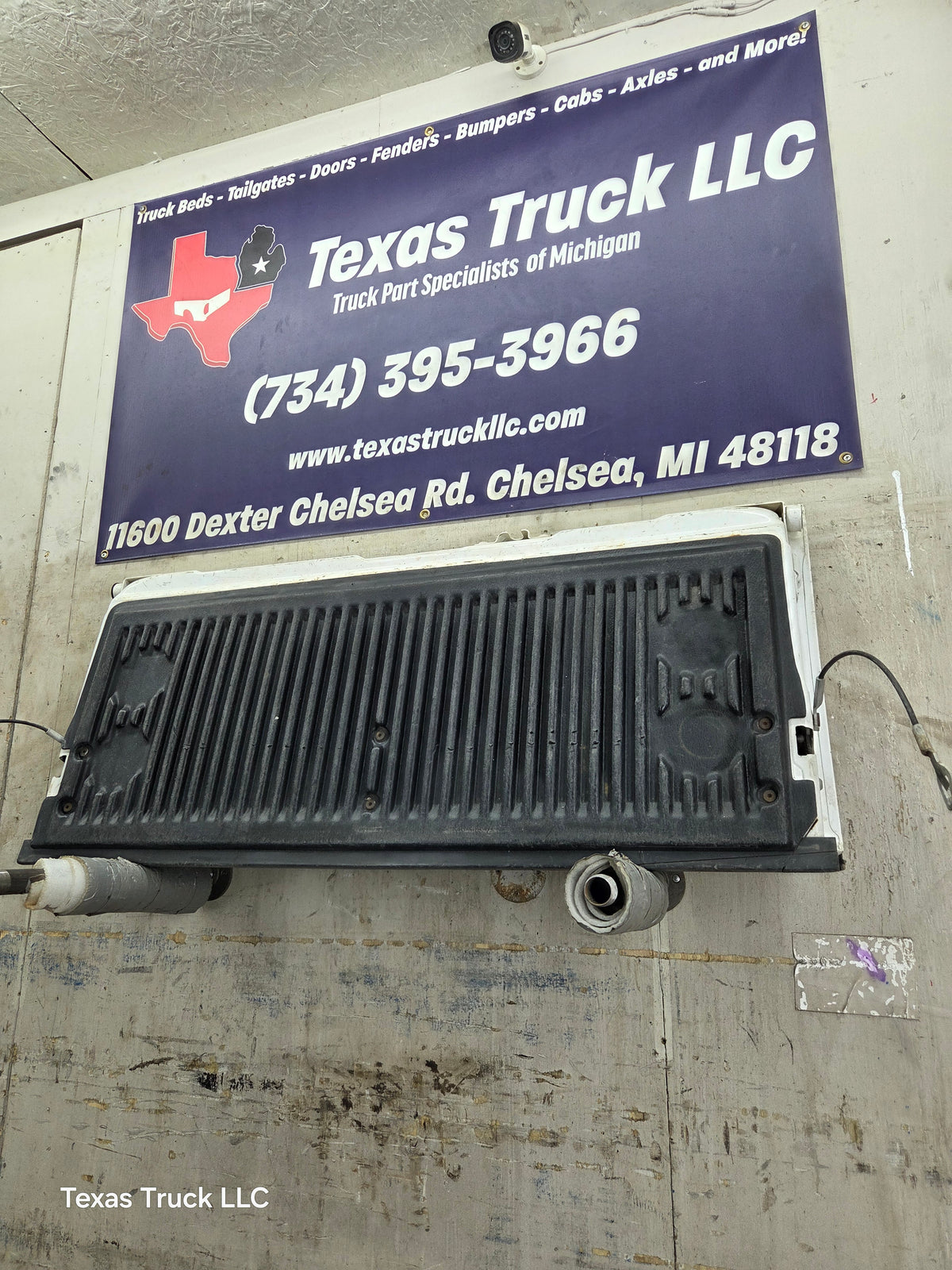 1997-2003 Ford F150 Step Side / Flare Side Tailgate