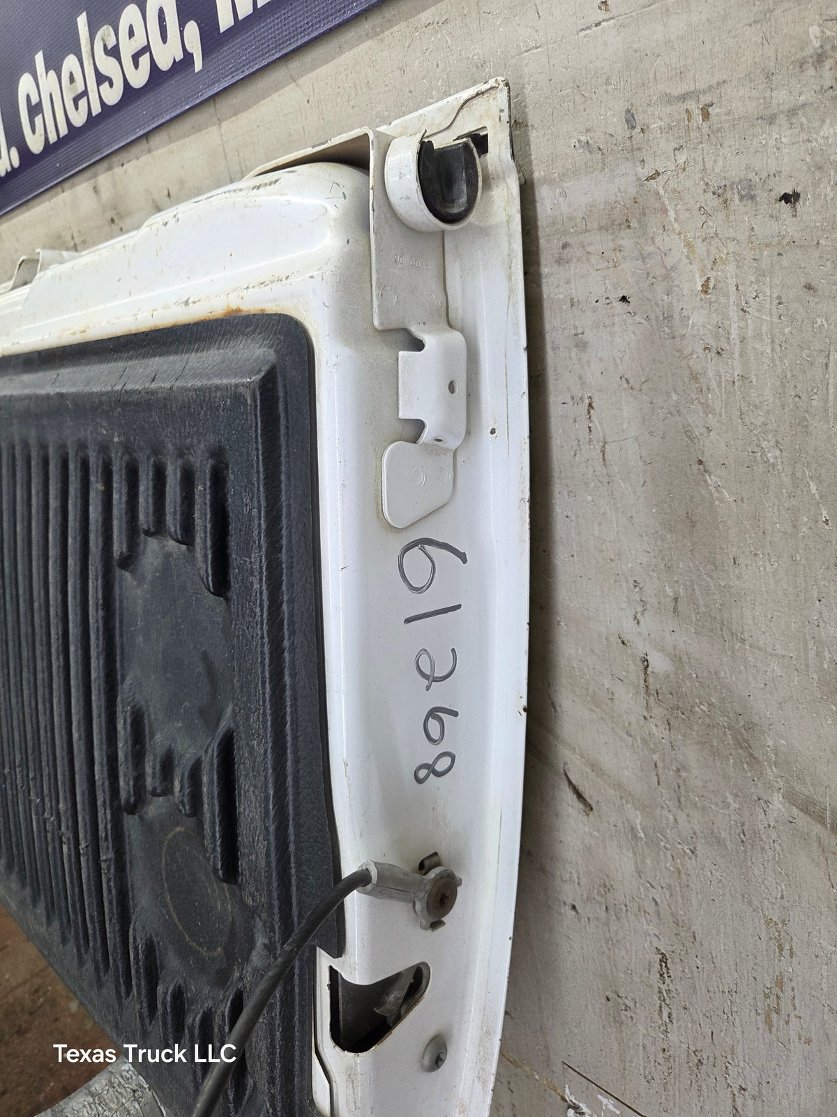 1997-2003 Ford F150 Step Side / Flare Side Tailgate