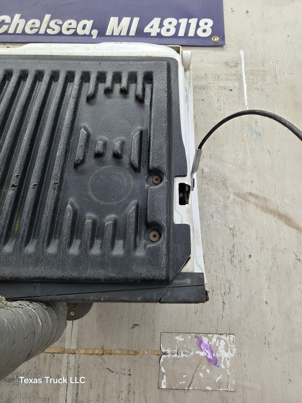 1997-2003 Ford F150 Step Side / Flare Side Tailgate