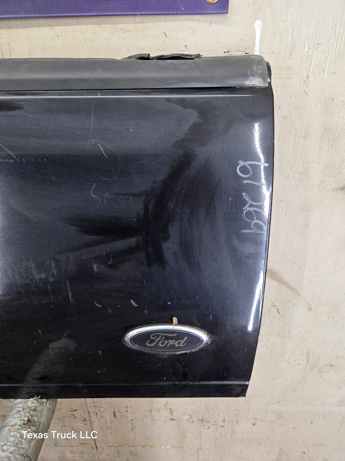 1997-2003 F150 / 1999-2007 Ford F250 F350 F450 F550 Super Duty Tailgate