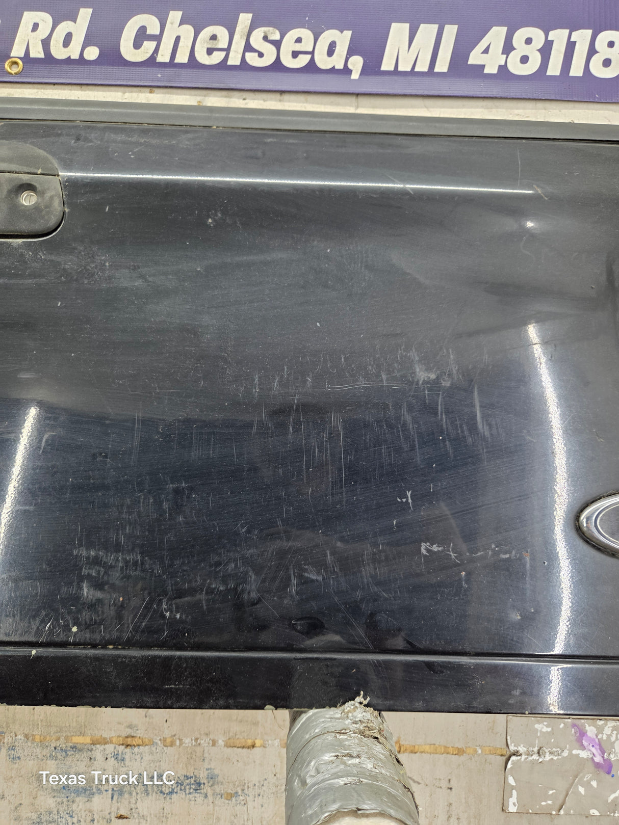 1997-2003 F150 / 1999-2007 Ford F250 F350 F450 F550 Super Duty Tailgate
