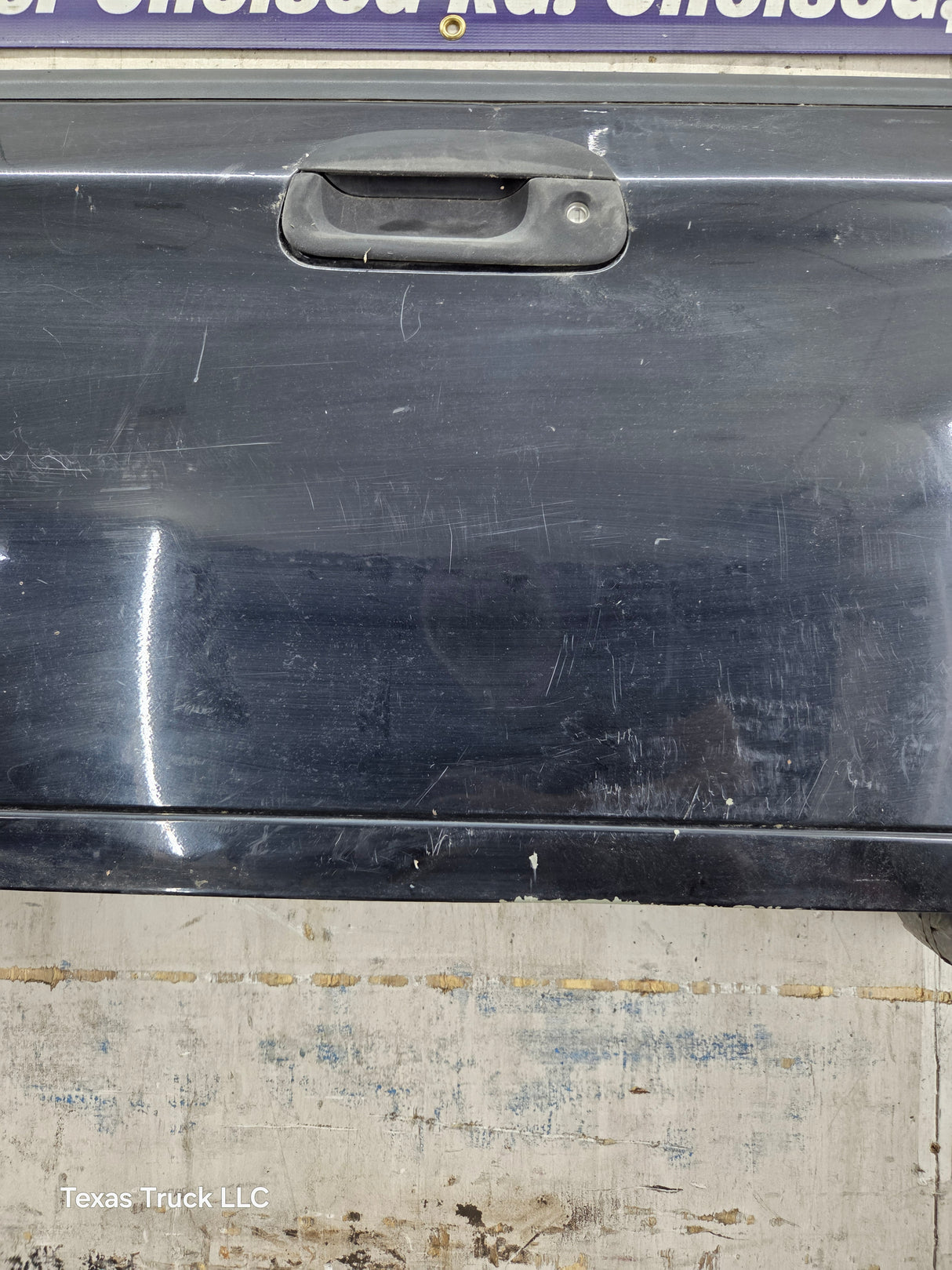 1997-2003 F150 / 1999-2007 Ford F250 F350 F450 F550 Super Duty Tailgate