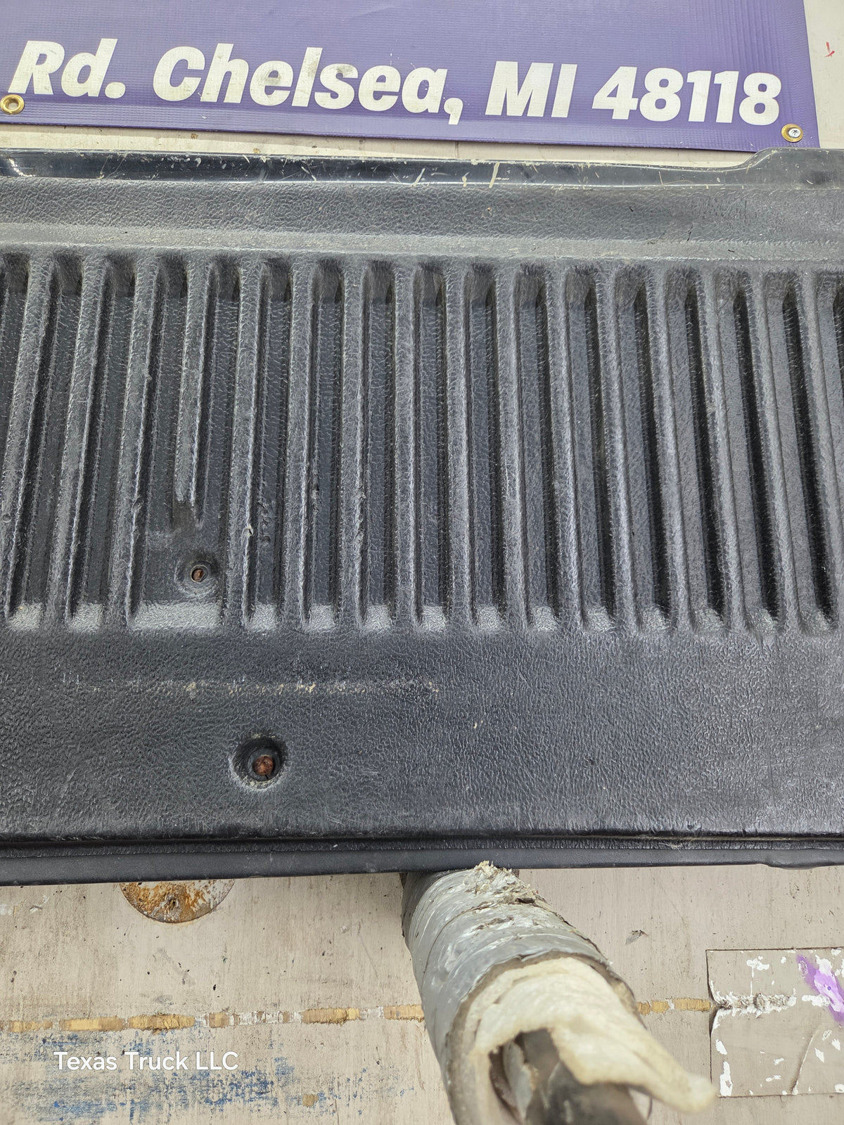 1997-2003 F150 / 1999-2007 Ford F250 F350 F450 F550 Super Duty Tailgate
