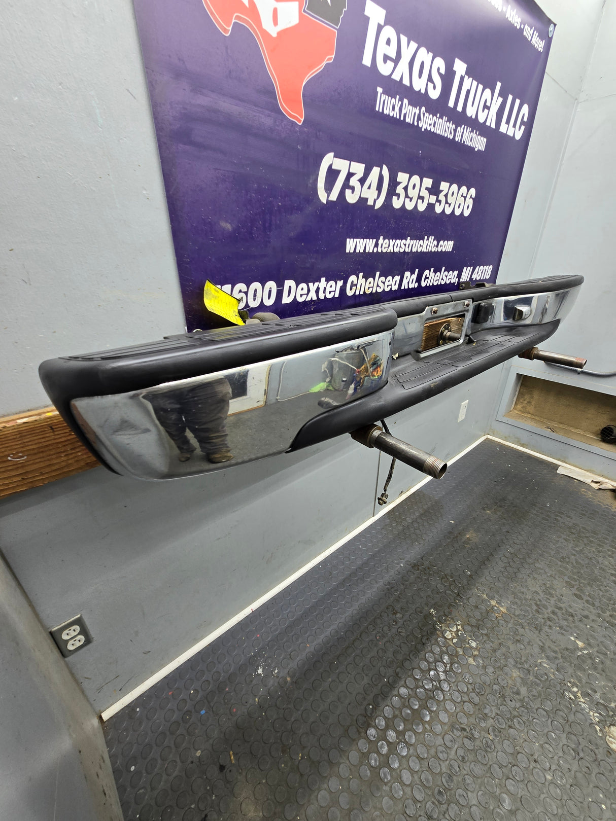 1999-2007 Chevrolet Silverado / GMC Sierra 1500 Rear Bumper
