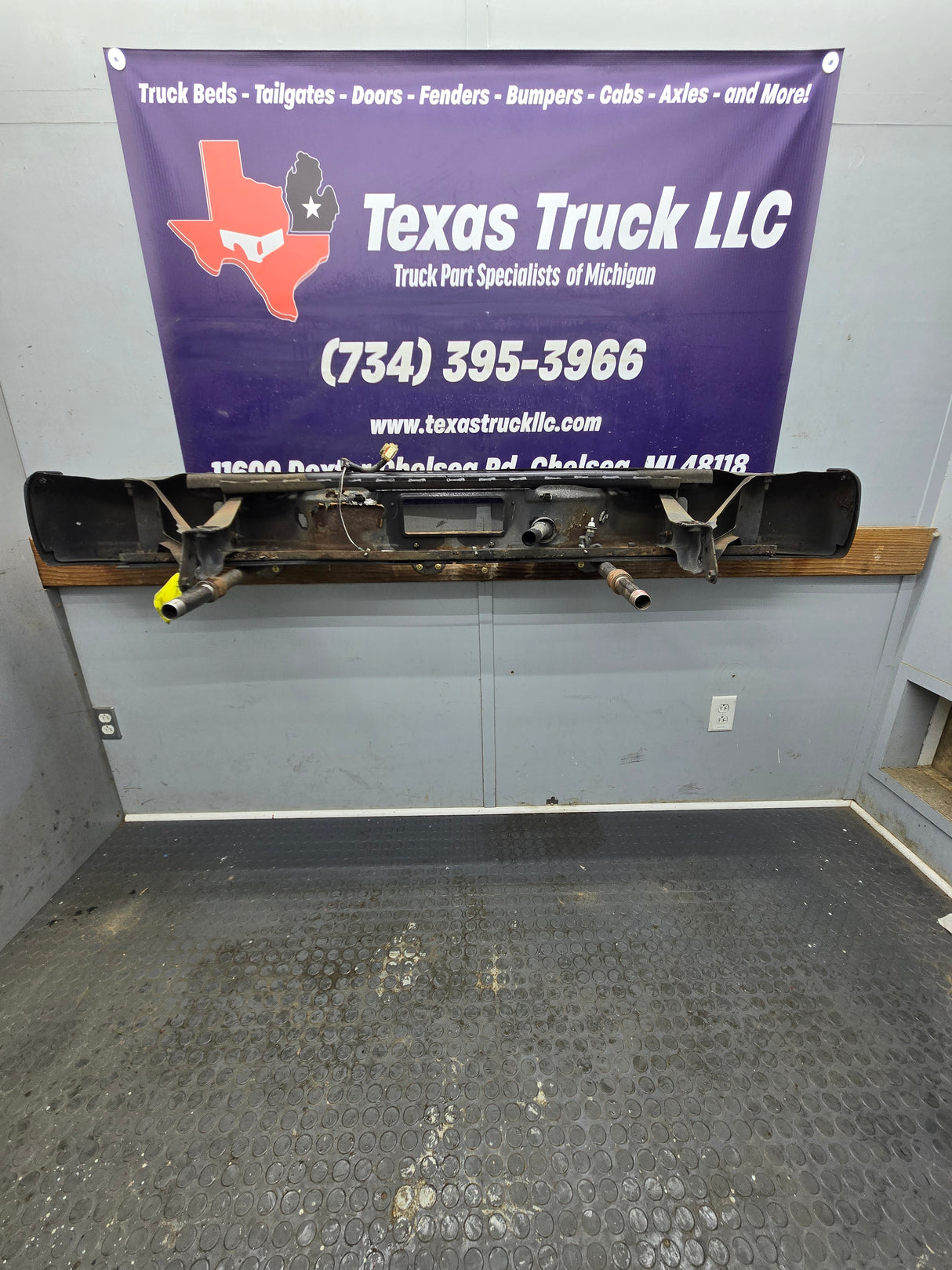 1999-2007 Chevrolet Silverado / GMC Sierra 1500 Rear Bumper