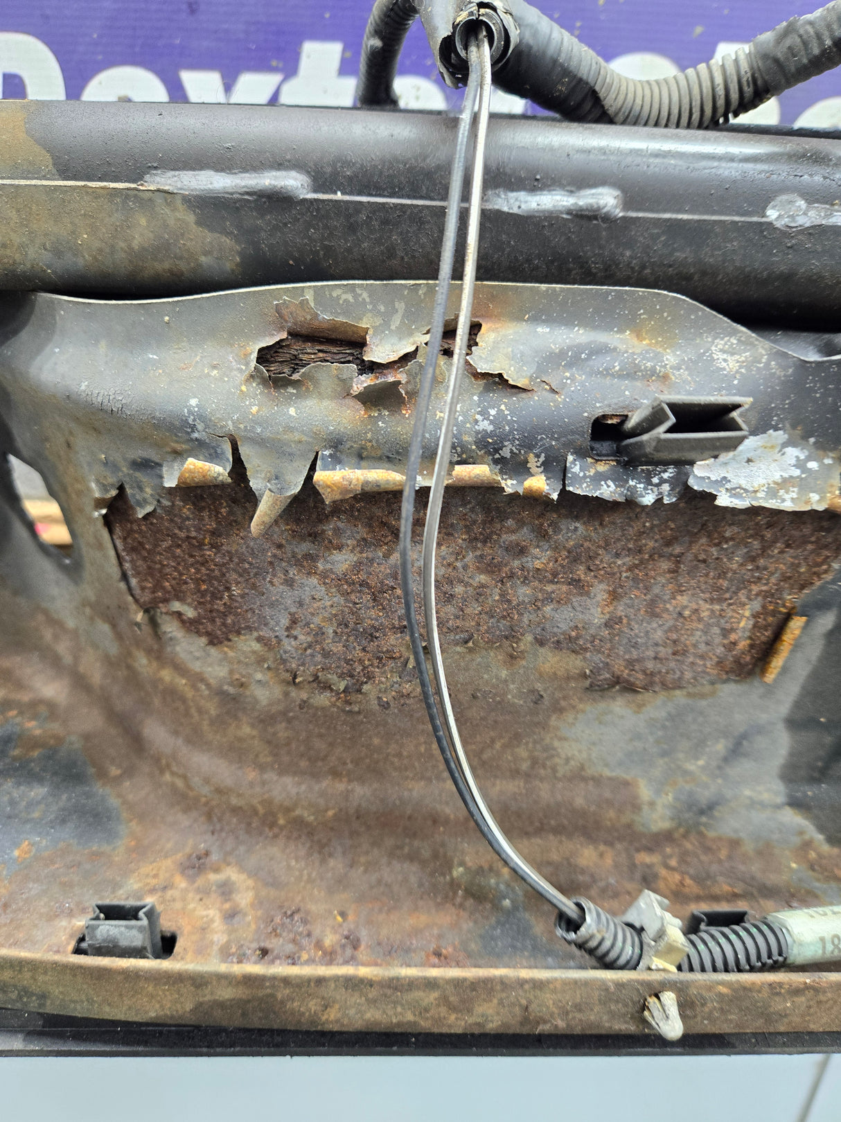 1999-2007 Chevrolet Silverado / GMC Sierra 1500 Rear Bumper