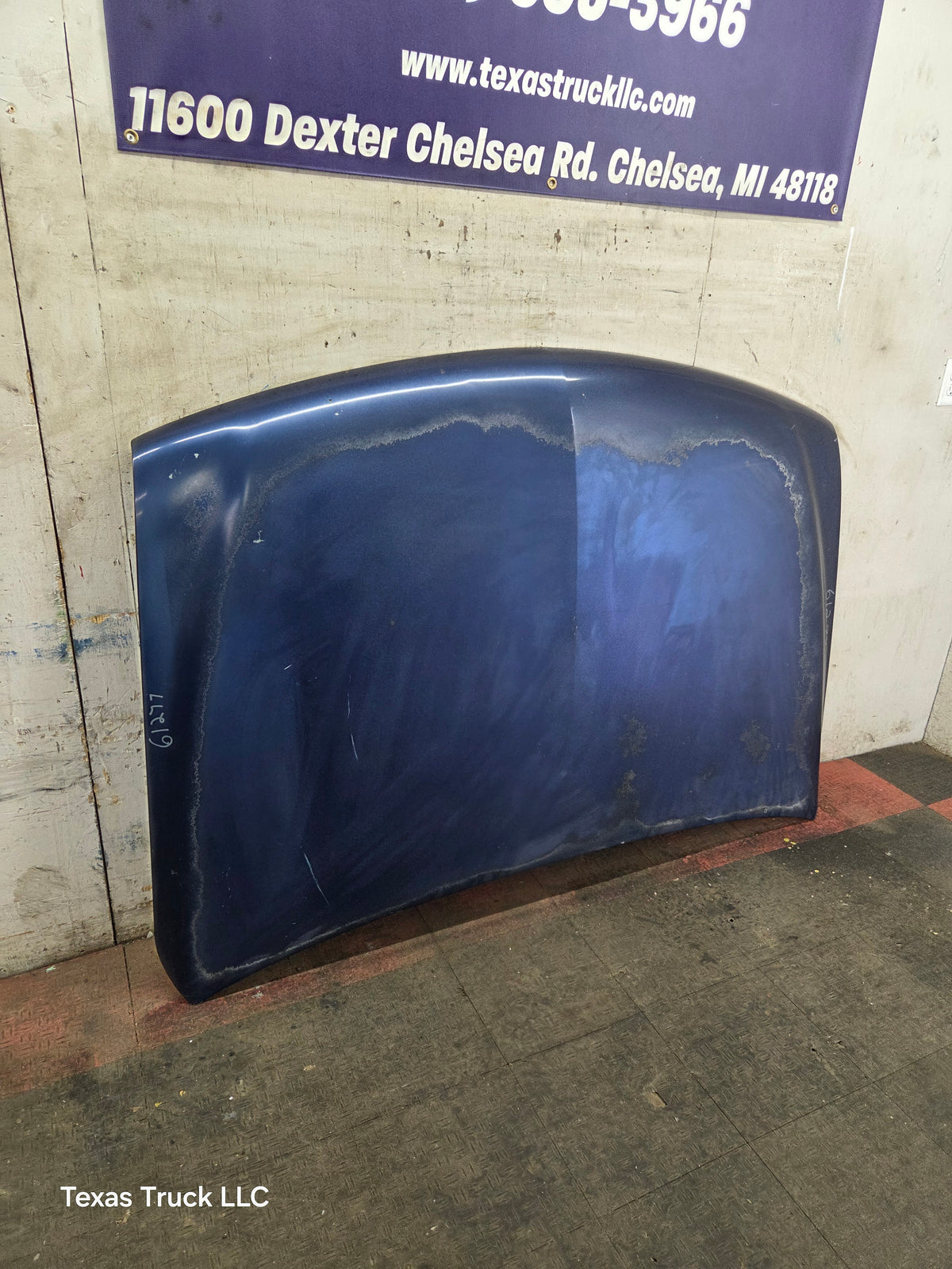 1999-2002 Chevrolet Silverado / Suburban 1500 2500 Hood