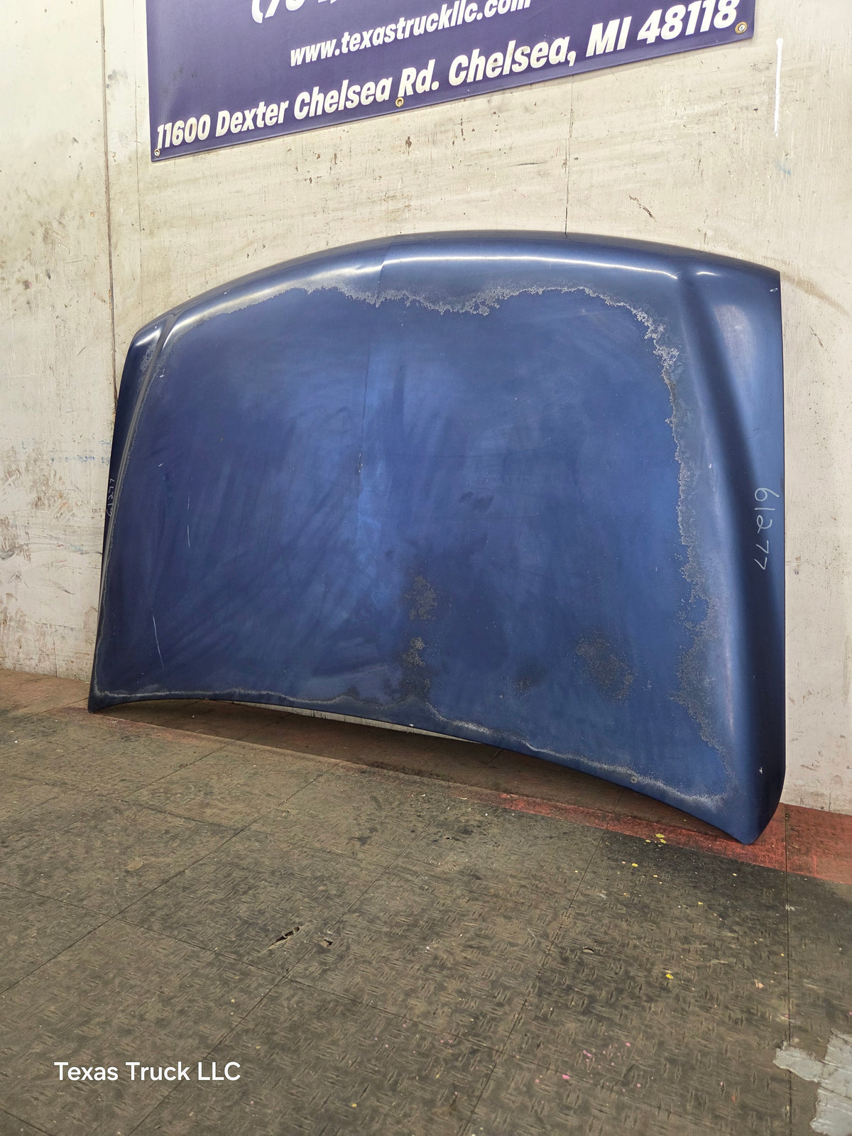 1999-2002 Chevrolet Silverado / Suburban 1500 2500 Hood