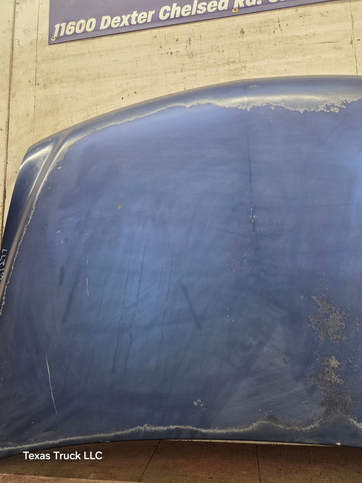 1999-2002 Chevrolet Silverado / Suburban 1500 2500 Hood