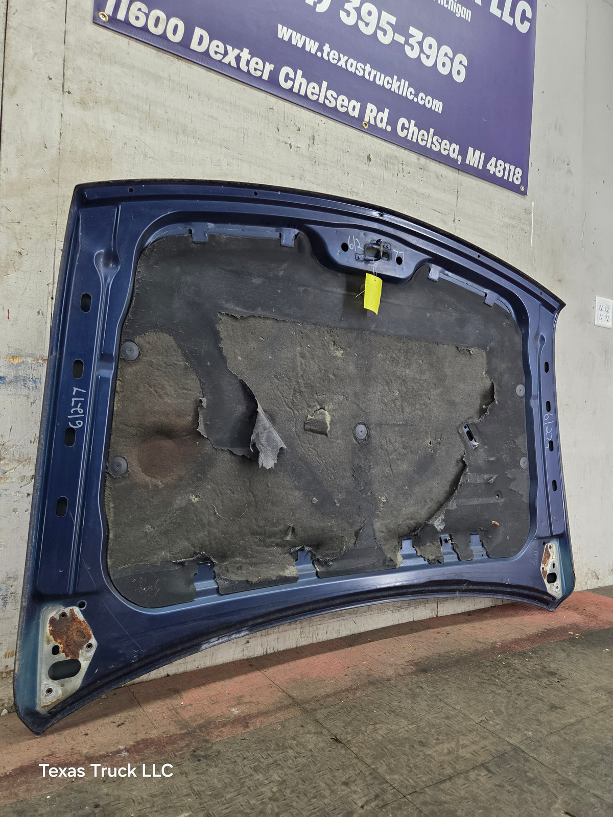 1999-2002 Chevrolet Silverado / Suburban 1500 2500 Hood