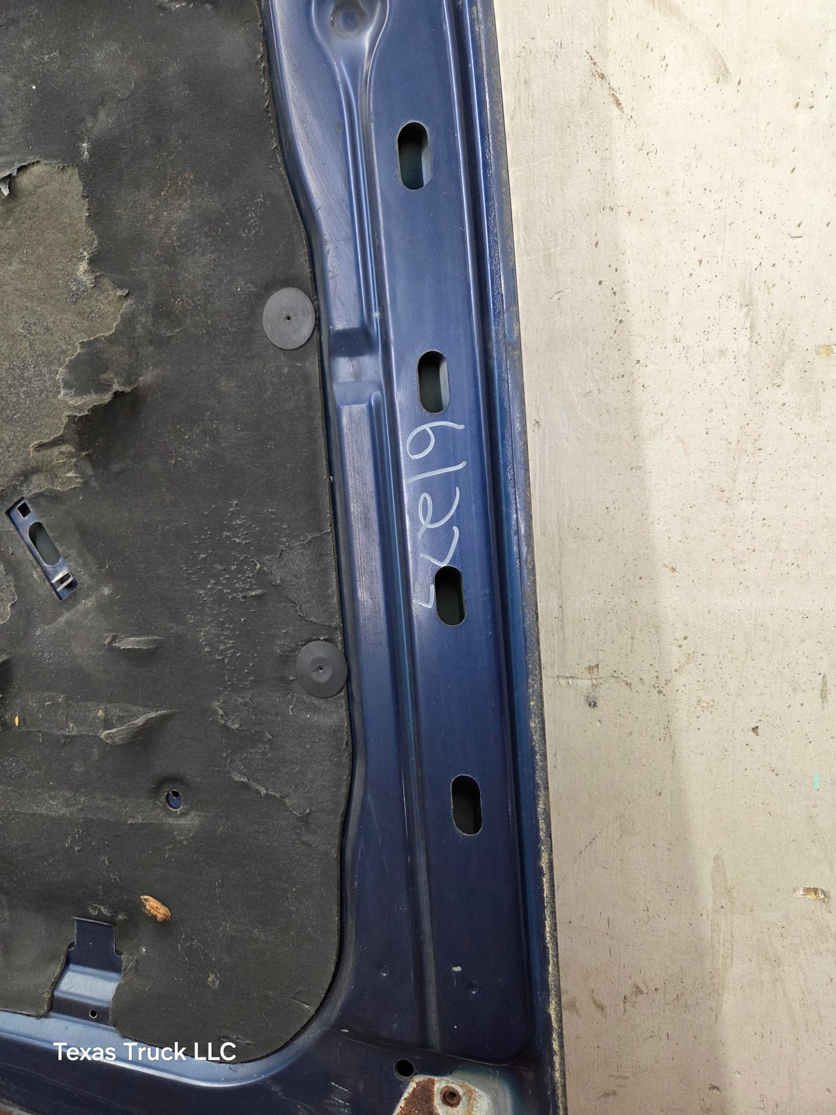 1999-2002 Chevrolet Silverado / Suburban 1500 2500 Hood