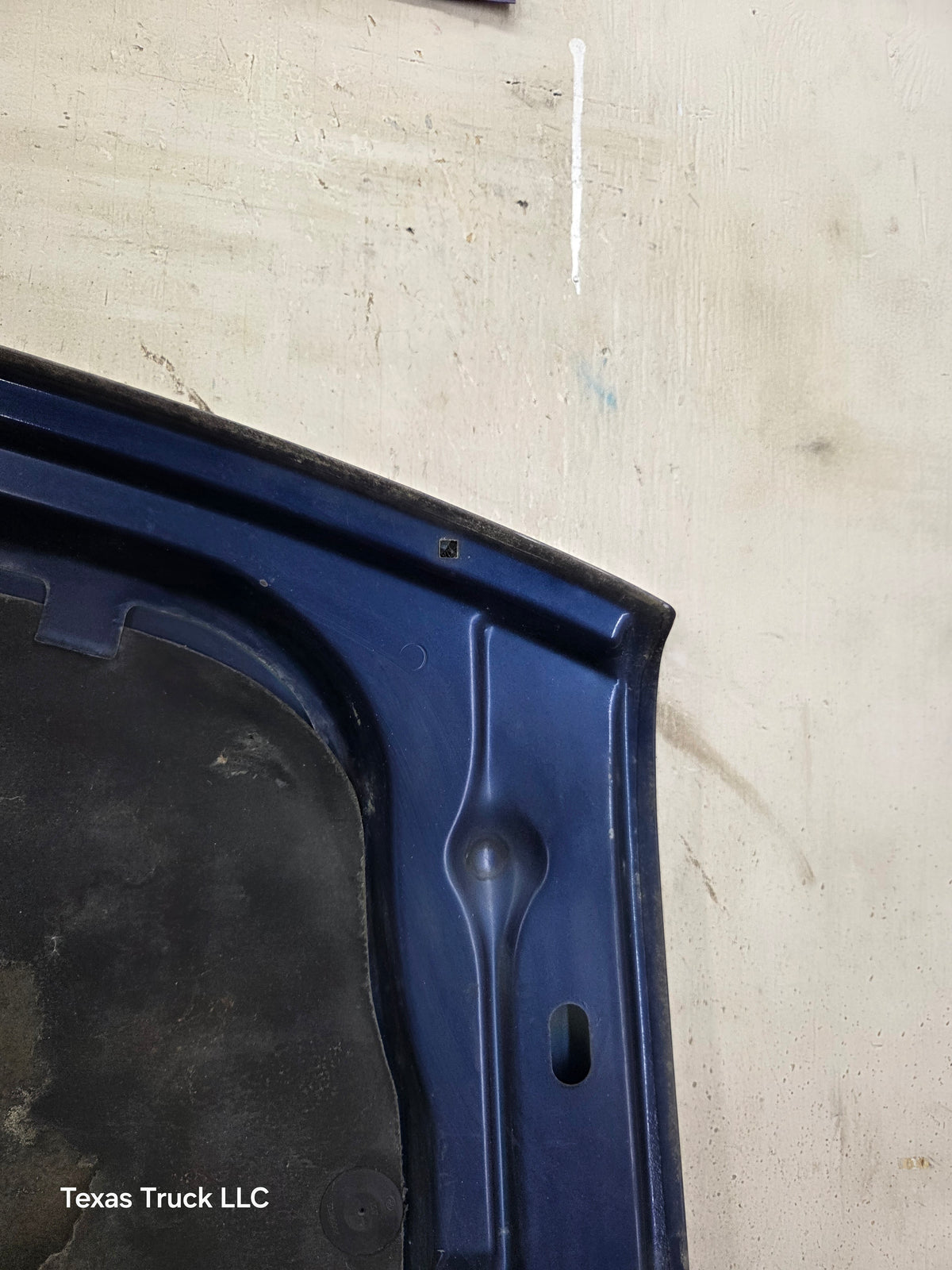 1999-2002 Chevrolet Silverado / Suburban 1500 2500 Hood