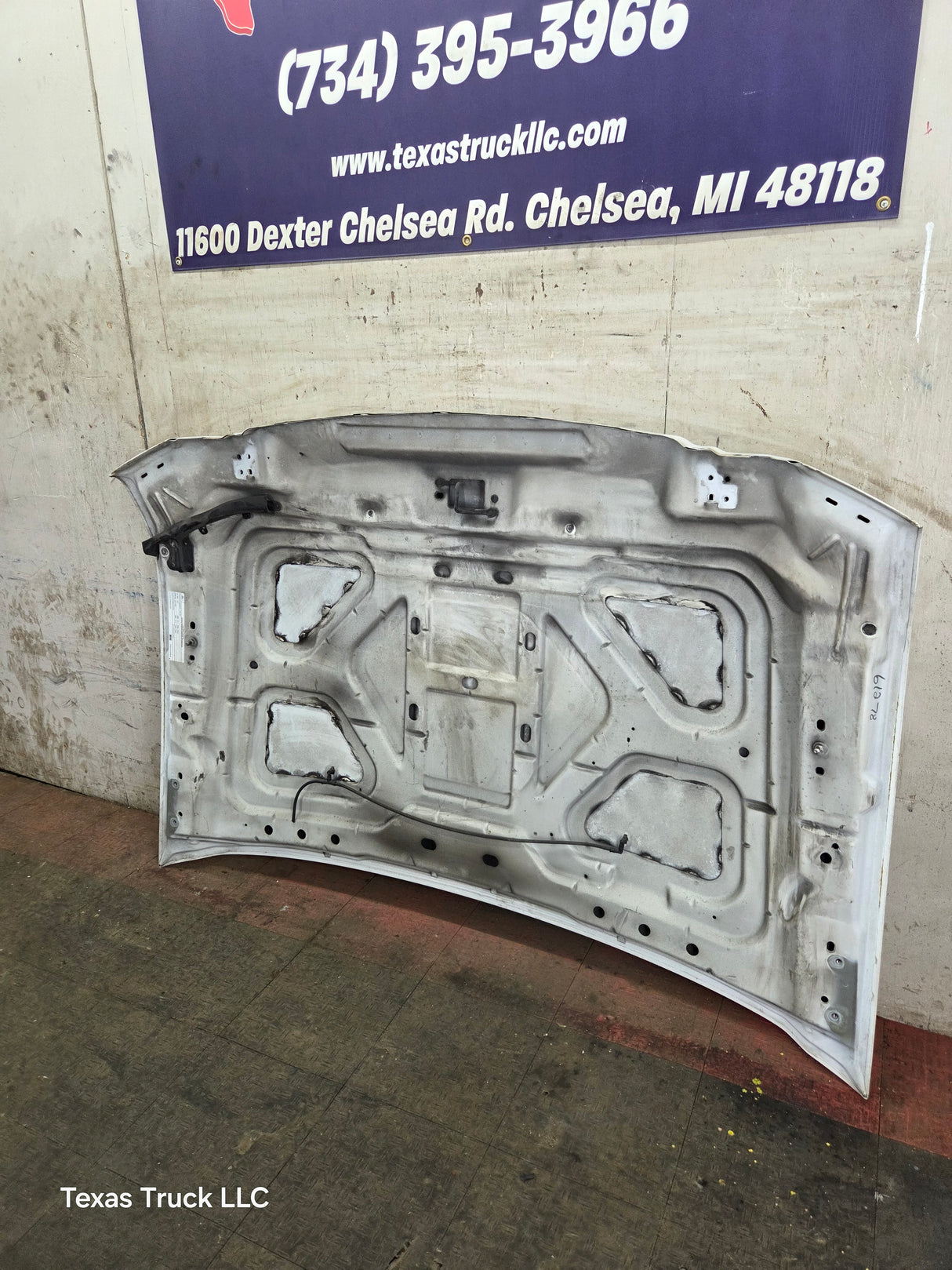 2008-2010 Ford Super Duty F250 F350 F450 F550 Hood