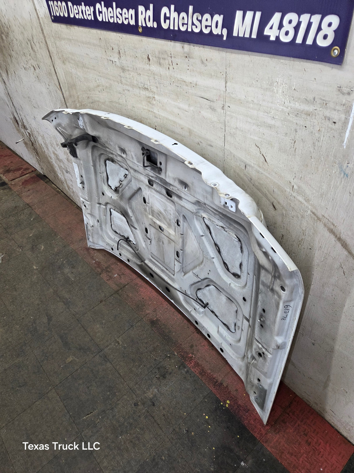 2008-2010 Ford Super Duty F250 F350 F450 F550 Hood