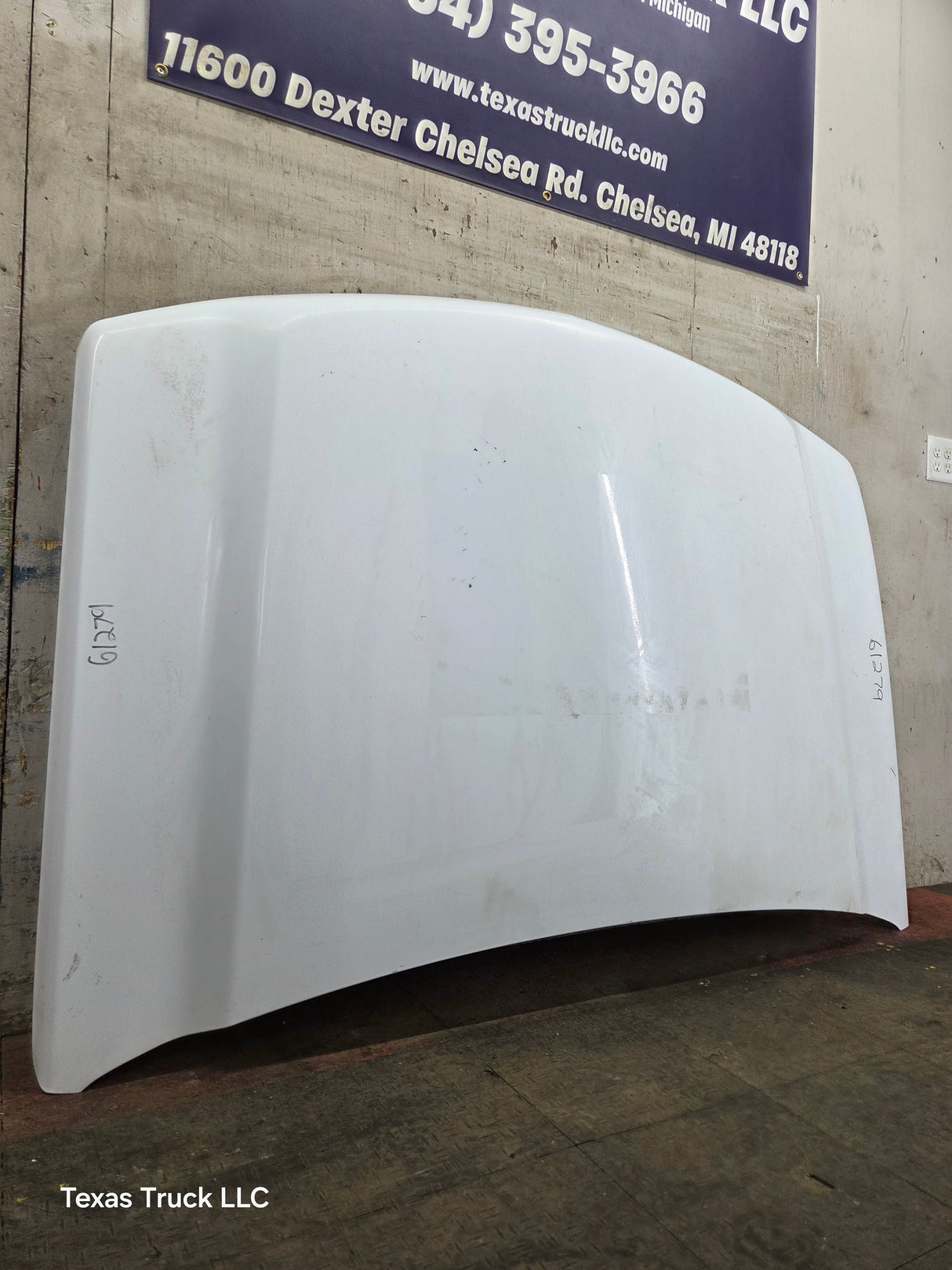 2003-2006 Chevrolet Silverado 2500 3500 Cateye HD Hood OEM