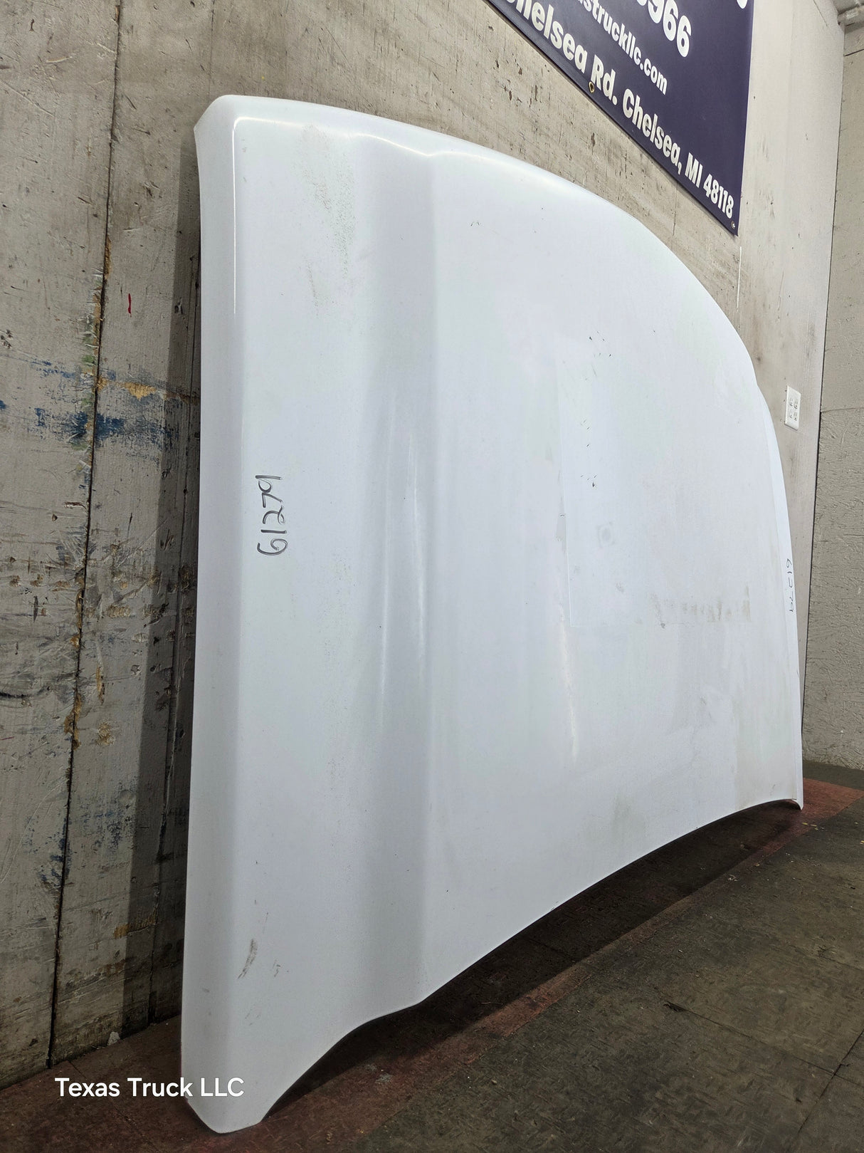 2003-2006 Chevrolet Silverado 2500 3500 Cateye HD Hood OEM