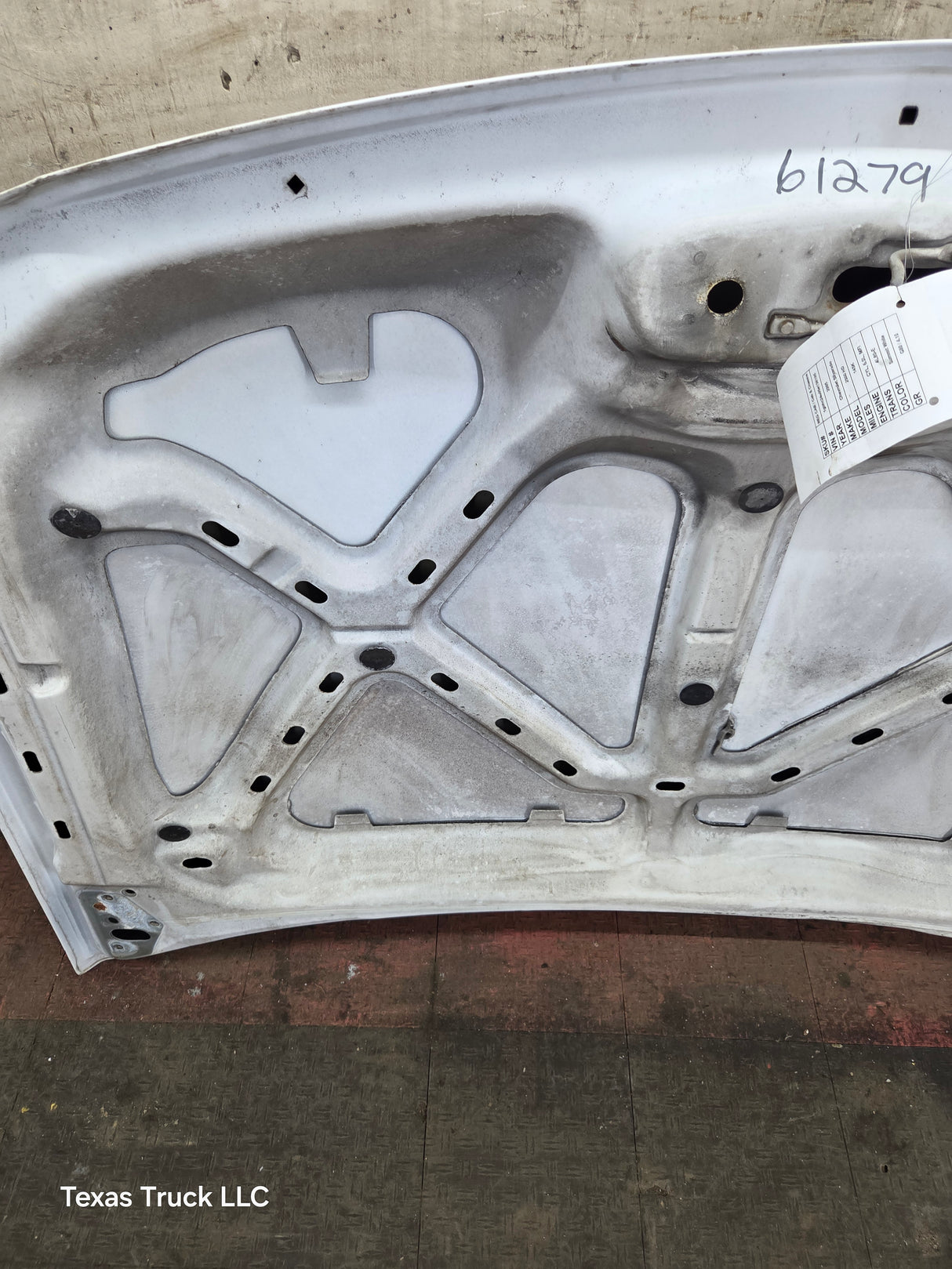 2003-2006 Chevrolet Silverado 2500 3500 Cateye HD Hood OEM