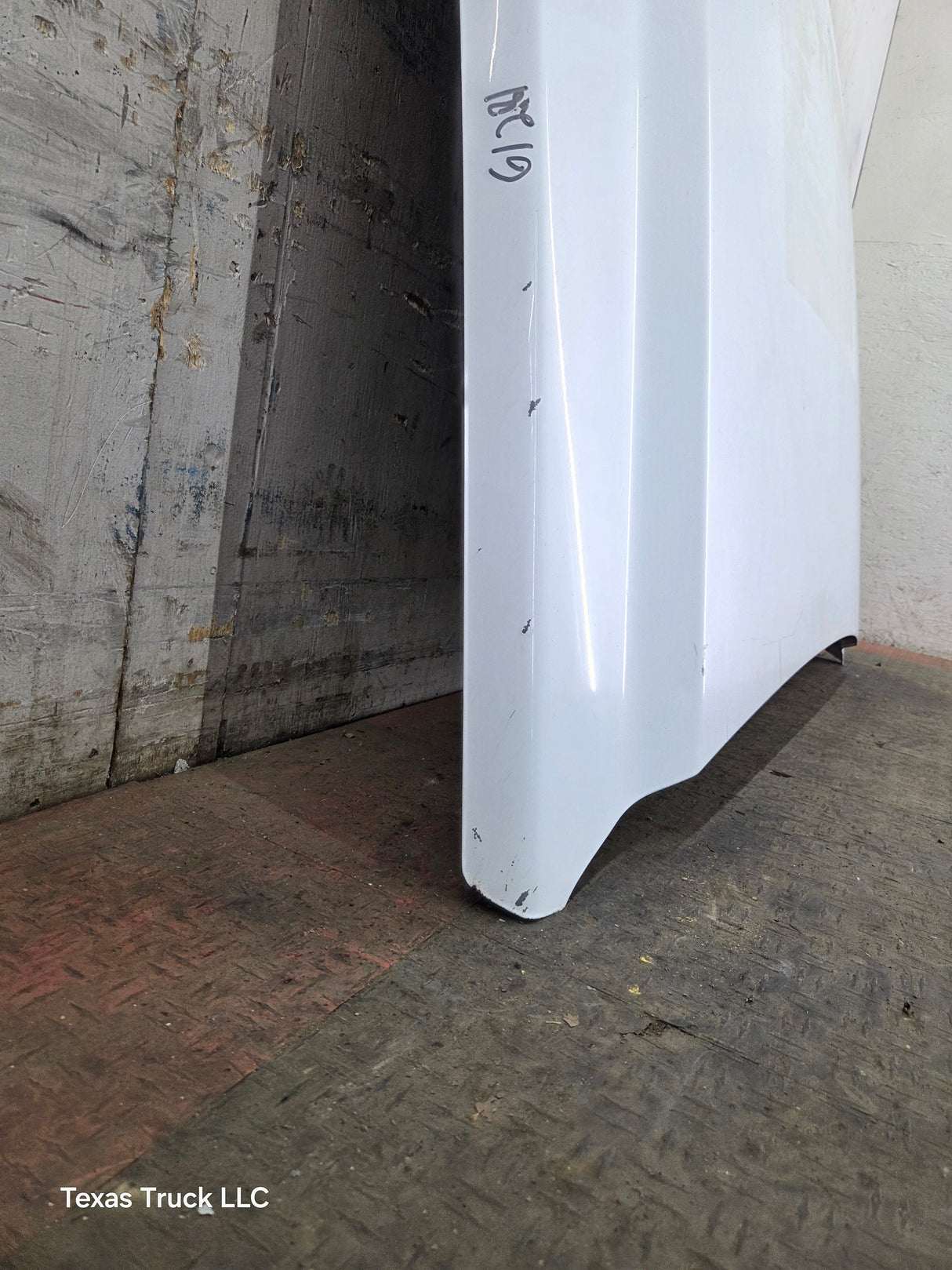 2003-2006 Chevrolet Silverado 2500 3500 Cateye HD Hood OEM