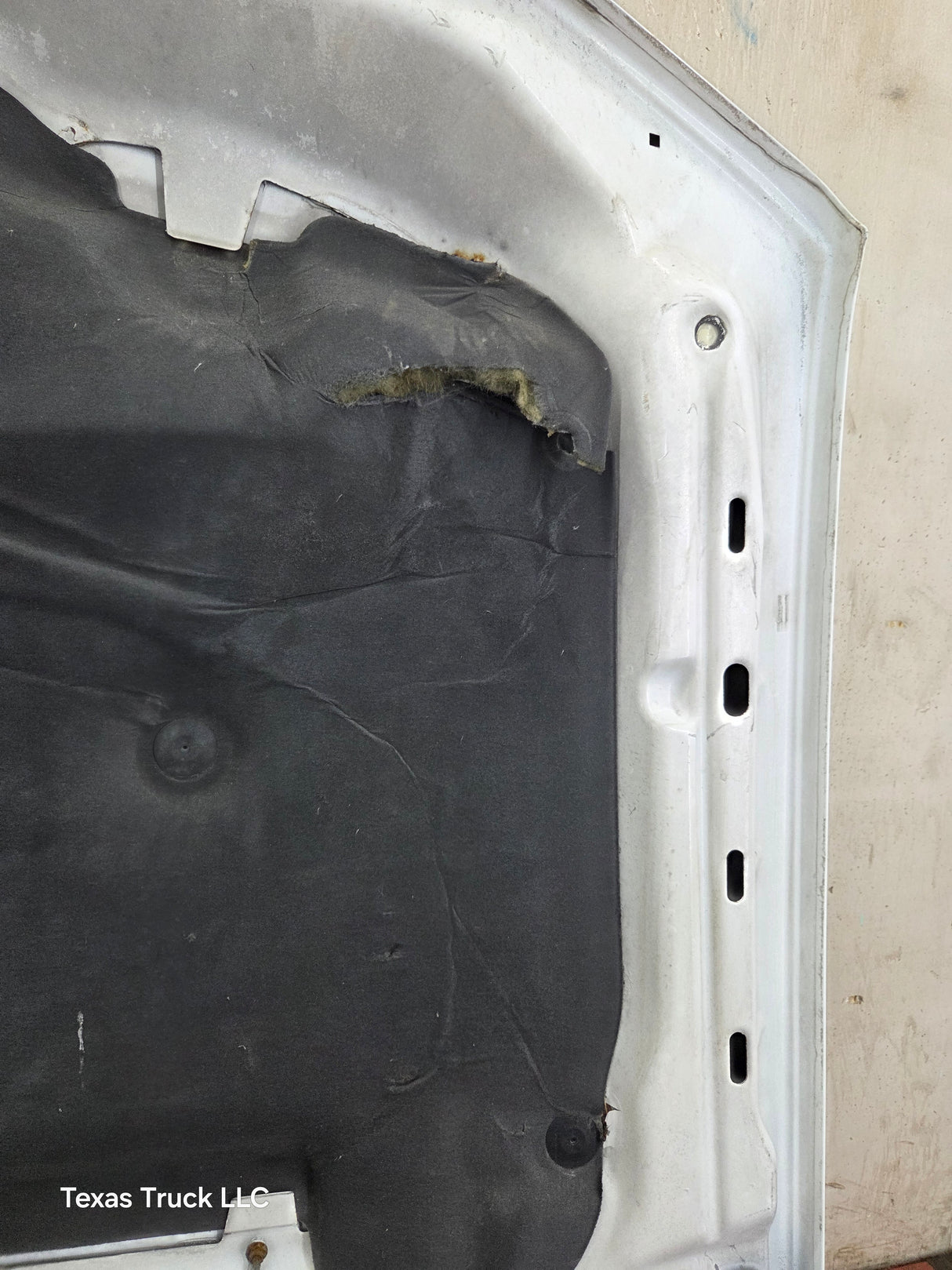 2003-2006 Chevrolet Silverado 2500 3500 Cateye HD Hood OEM