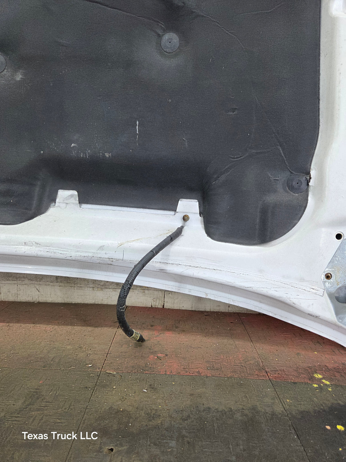 2003-2006 Chevrolet Silverado 2500 3500 Cateye HD Hood OEM