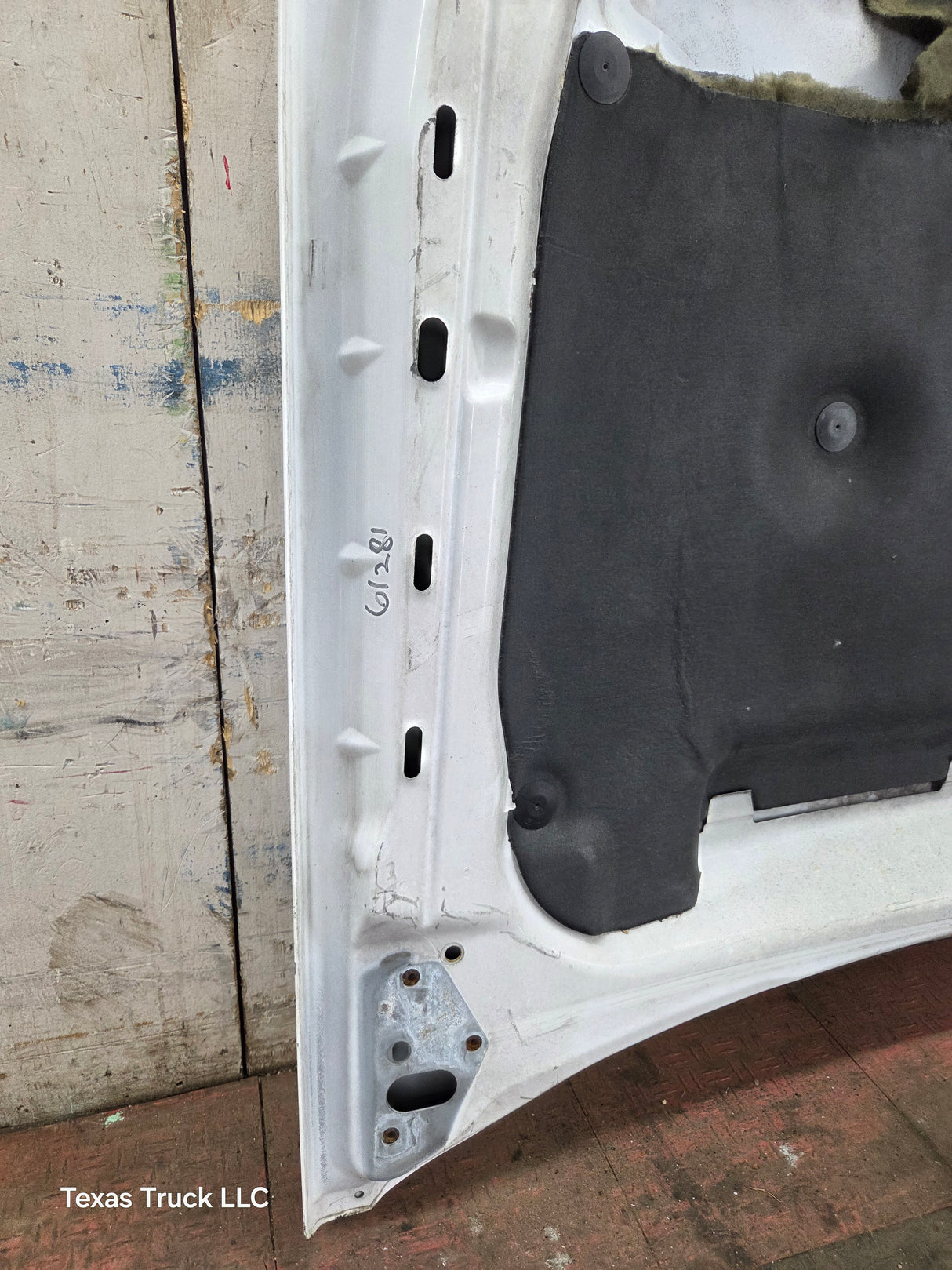 2003-2006 Chevrolet Silverado 2500 3500 Cateye HD Hood OEM