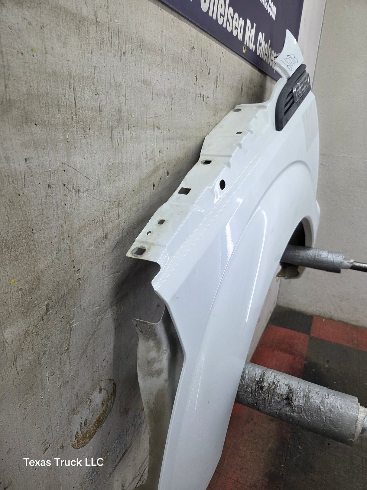 2011-2016 Ford Super Duty F250 F350 LH Driver Side Front Fender