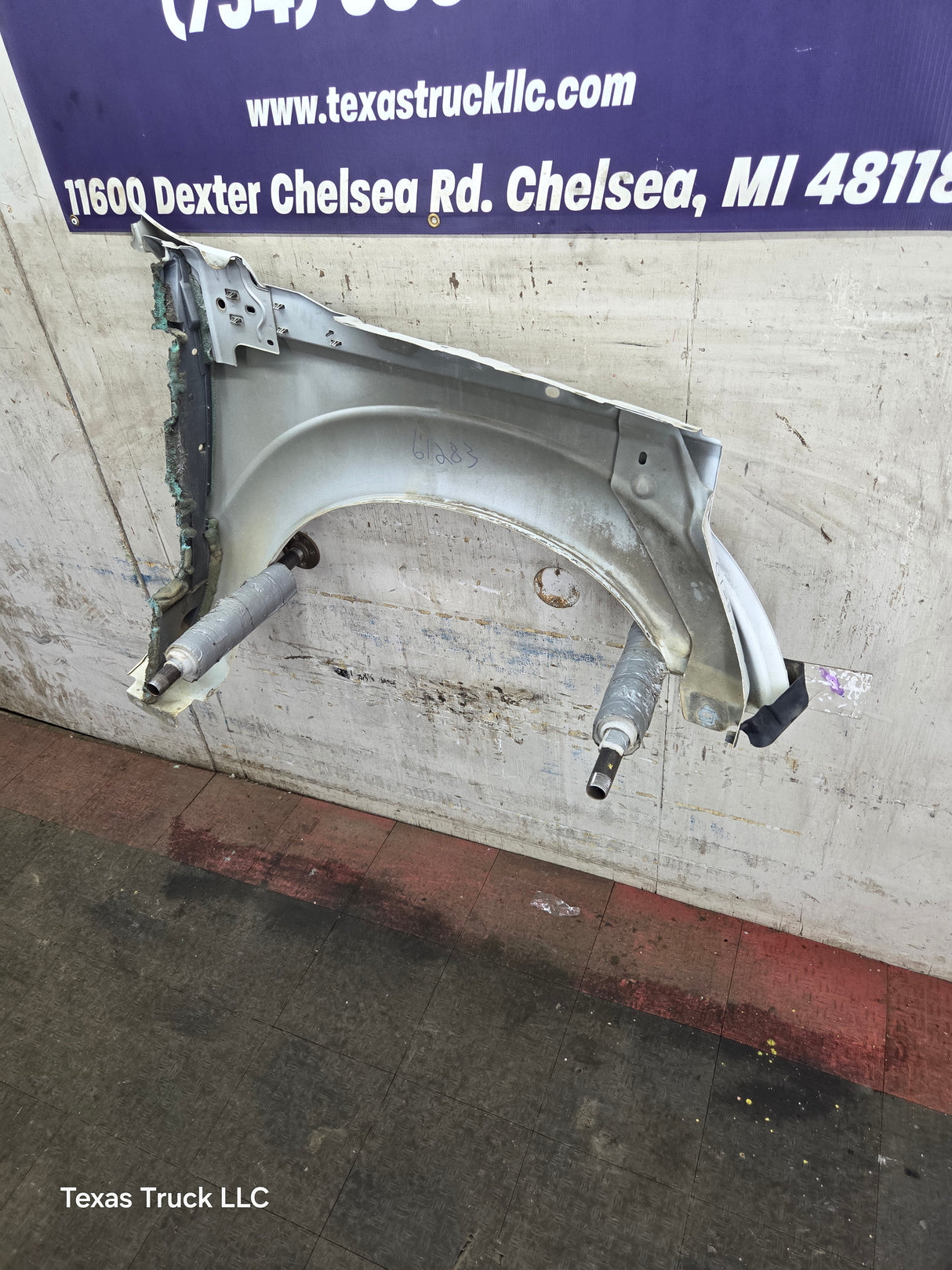 2011-2016 Ford Super Duty F250 F350 LH Driver Side Front Fender