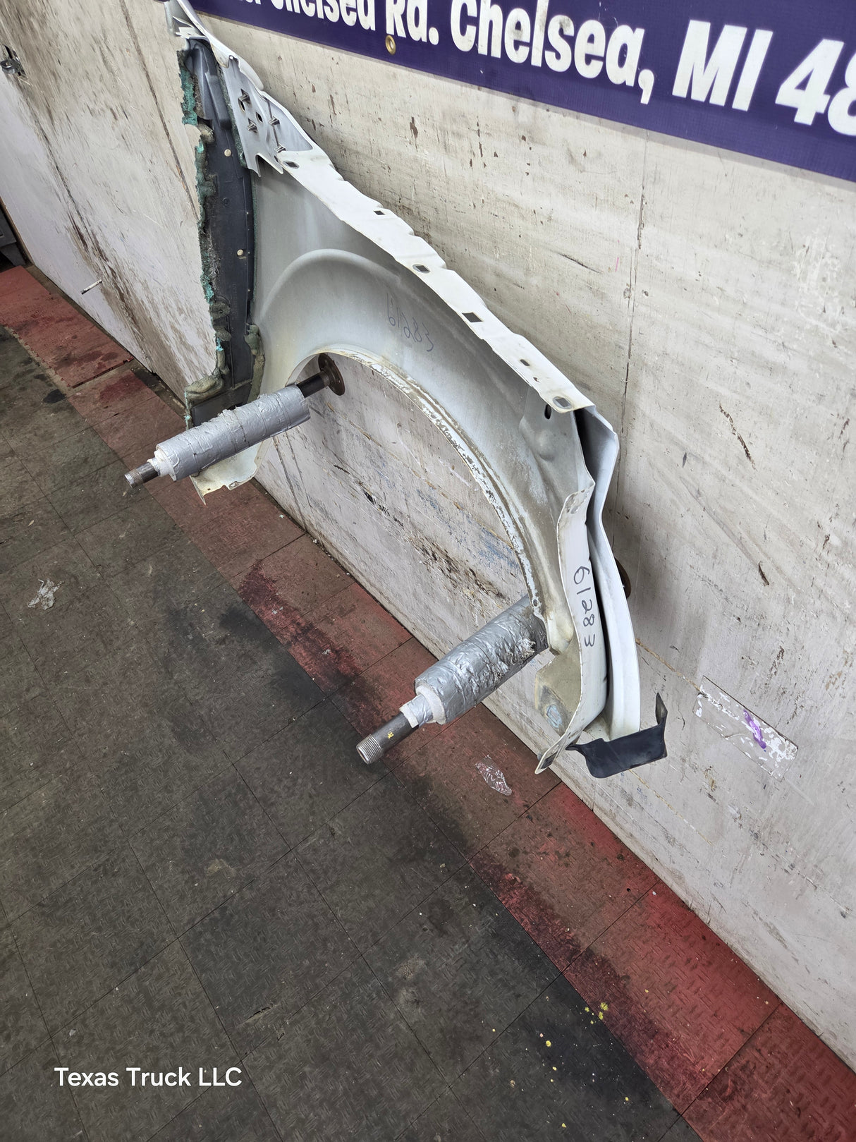 2011-2016 Ford Super Duty F250 F350 LH Driver Side Front Fender