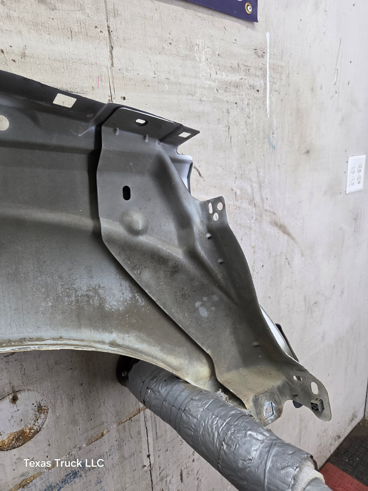 2011-2016 Ford Super Duty F250 F350 LH Driver Side Front Fender