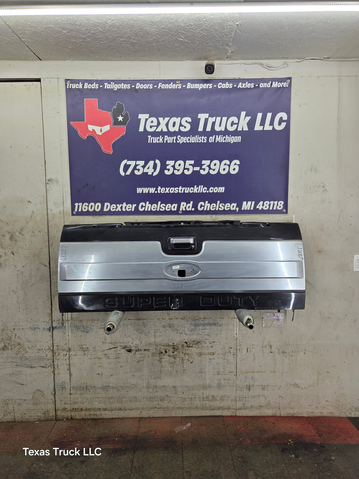 2008-2016 Ford Super Duty Platinum Tailgate With Step F250 F350 F450 F550