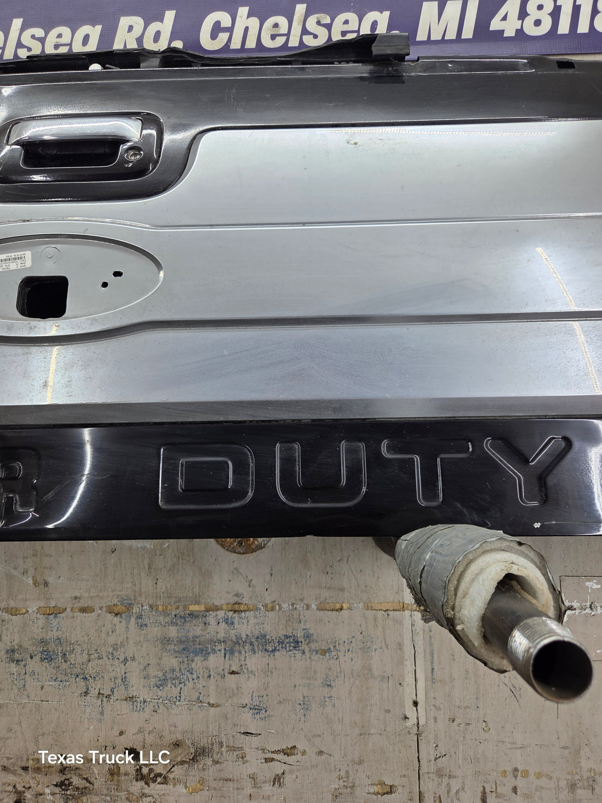 2008-2016 Ford Super Duty Platinum Tailgate With Step F250 F350 F450 F550