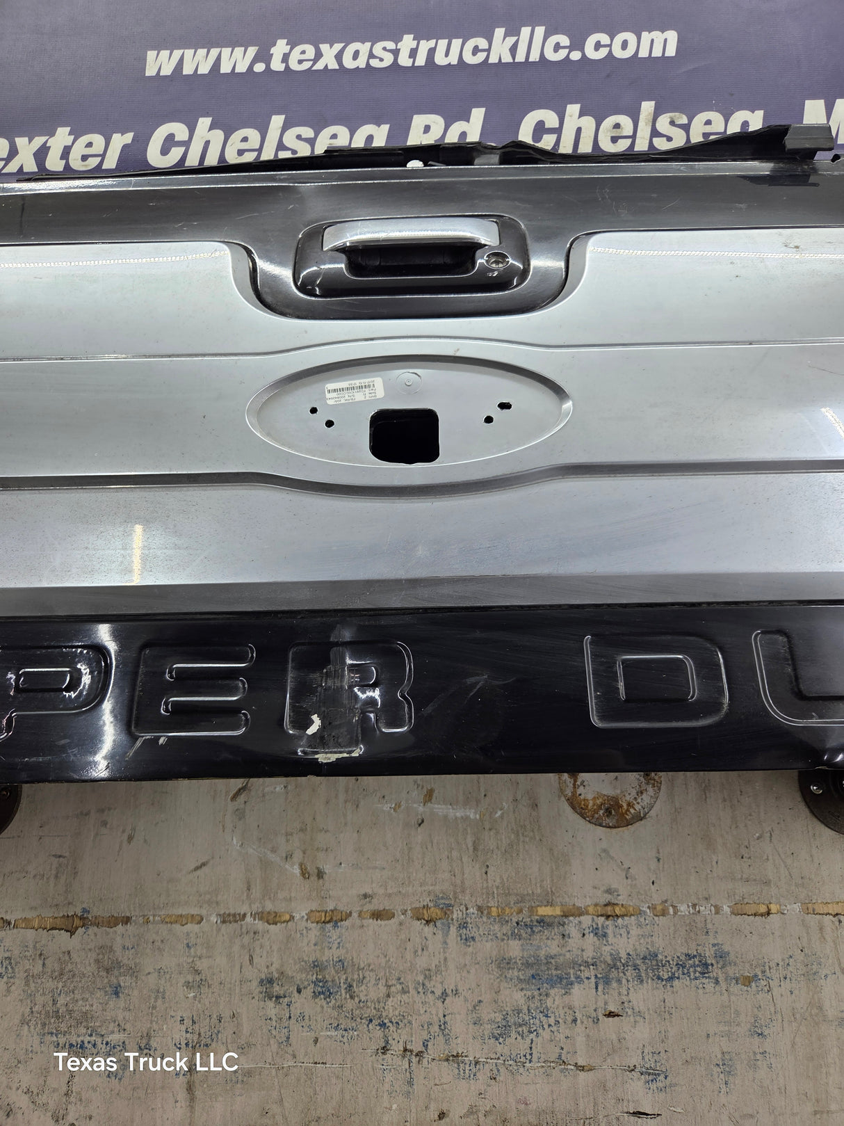 2008-2016 Ford Super Duty Platinum Tailgate With Step F250 F350 F450 F550
