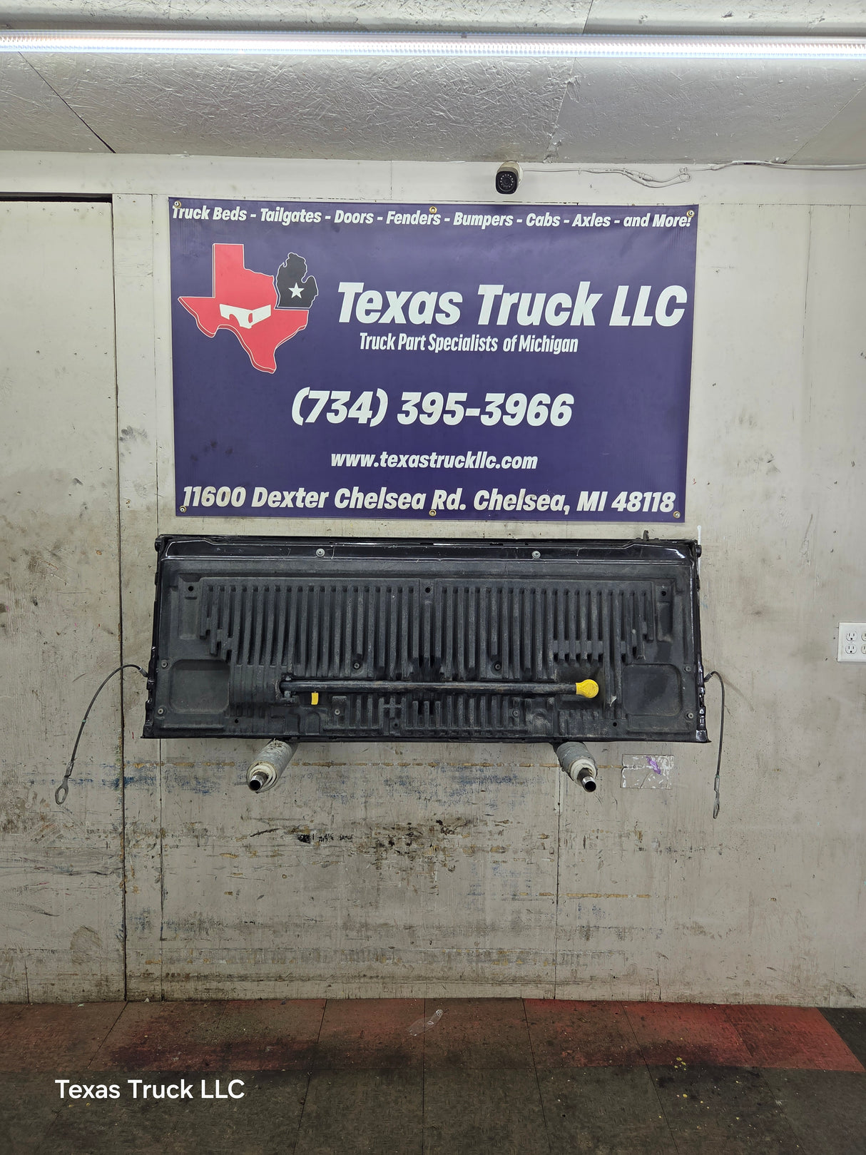 2008-2016 Ford Super Duty Platinum Tailgate With Step F250 F350 F450 F550