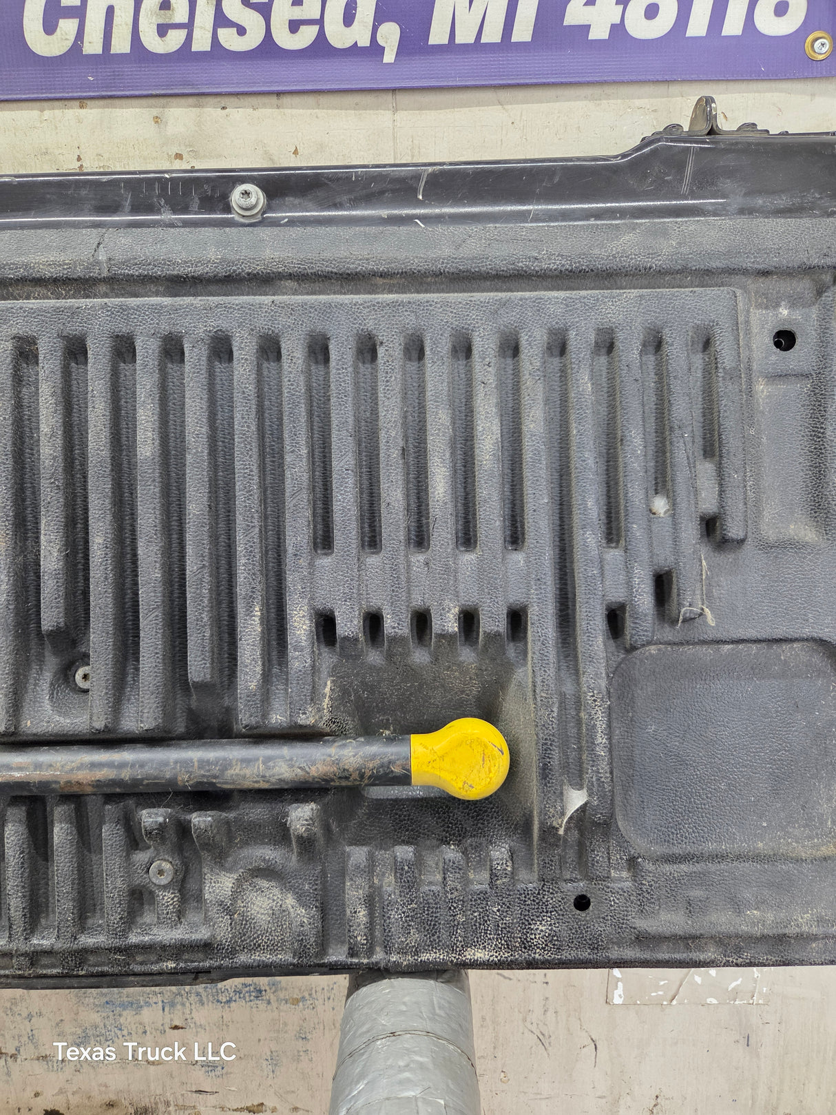 2008-2016 Ford Super Duty Platinum Tailgate With Step F250 F350 F450 F550
