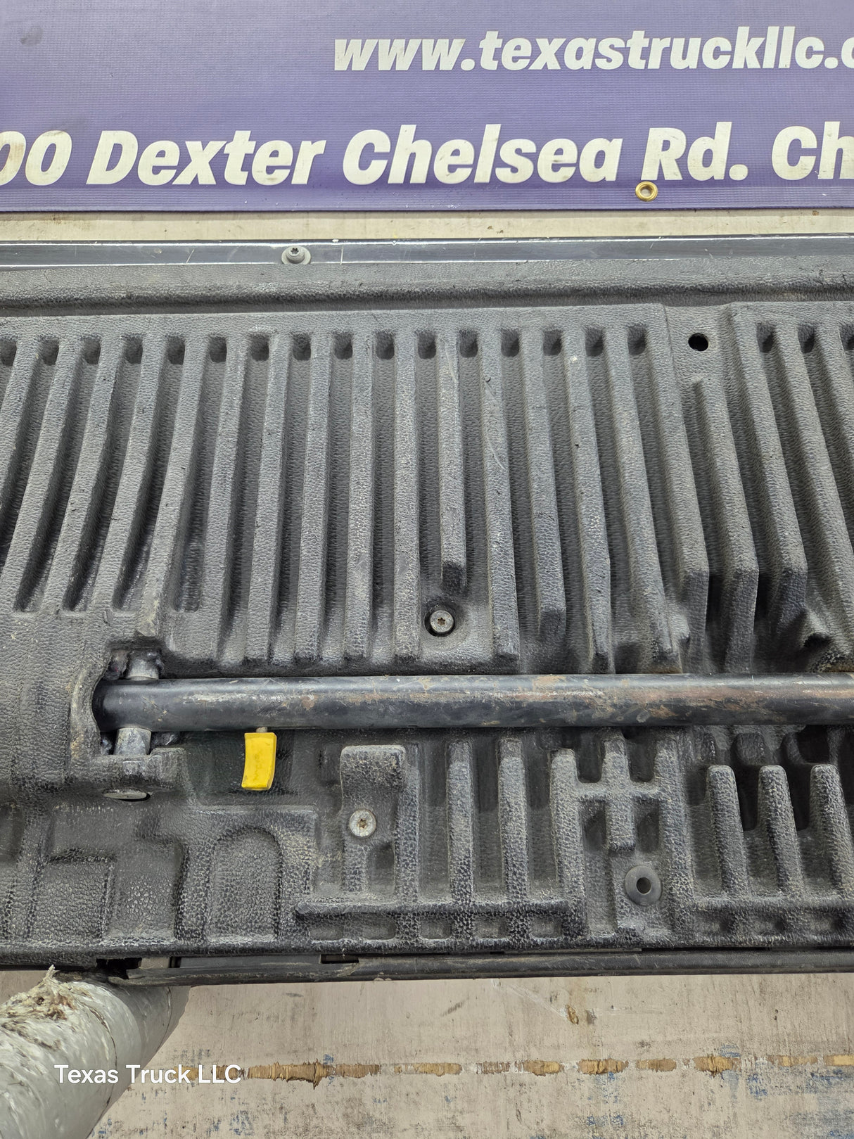 2008-2016 Ford Super Duty Platinum Tailgate With Step F250 F350 F450 F550