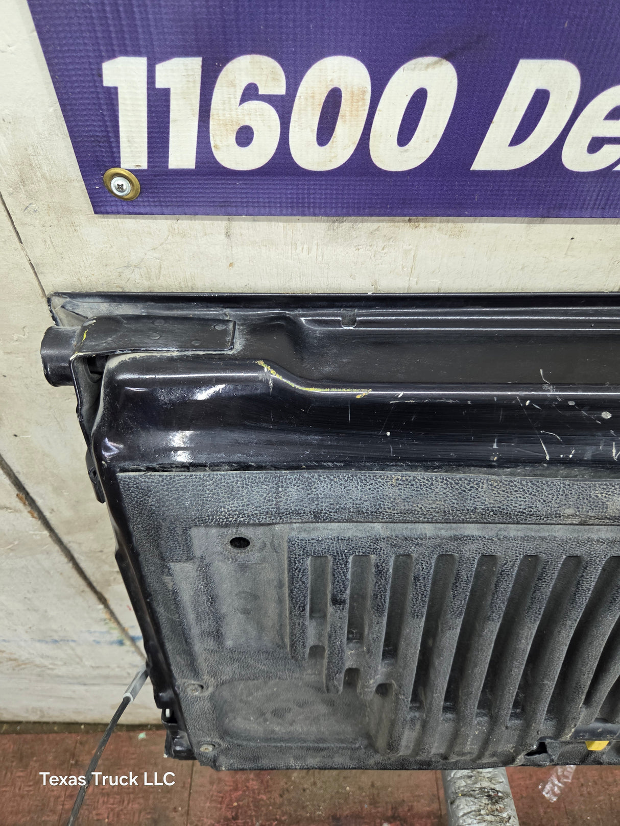 2008-2016 Ford Super Duty Platinum Tailgate With Step F250 F350 F450 F550