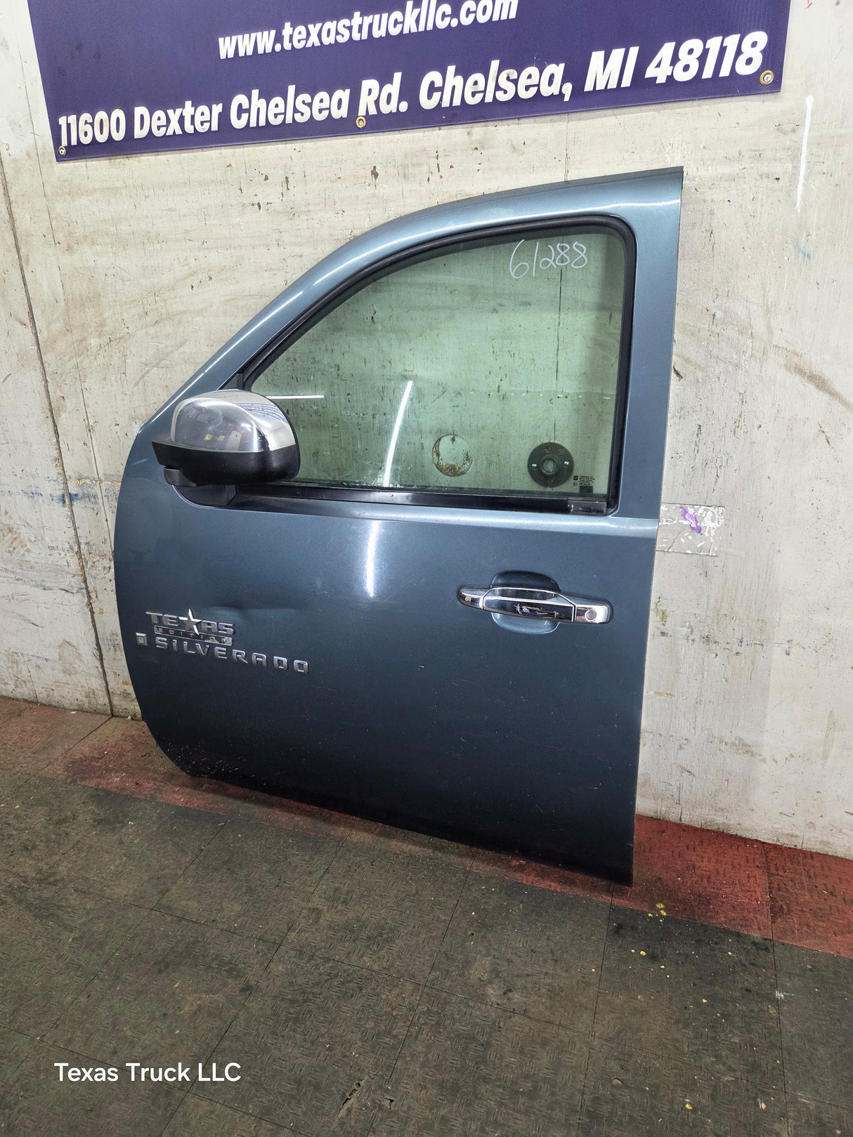 2007-2013 Chevrolet Silverado / GMC Sierra 1500 2500 3500 HD LH Front Driver Side Door